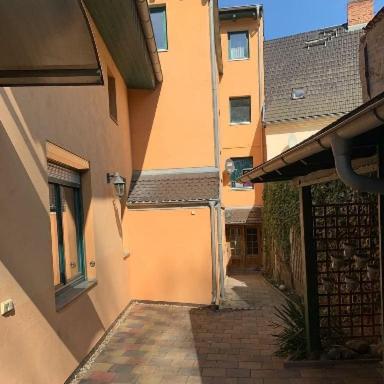 Ferienwohnung,Frühstück gegenüber,Parkplatz kostenlos, zentral Apartment 1