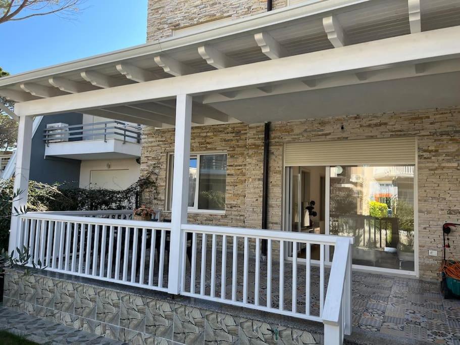 CASA AL MARE, Lura 3 Gjiri i Lalzit