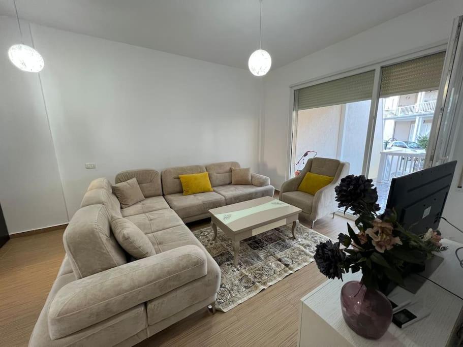 CASA AL MARE, Lura 3 Gjiri i Lalzit
