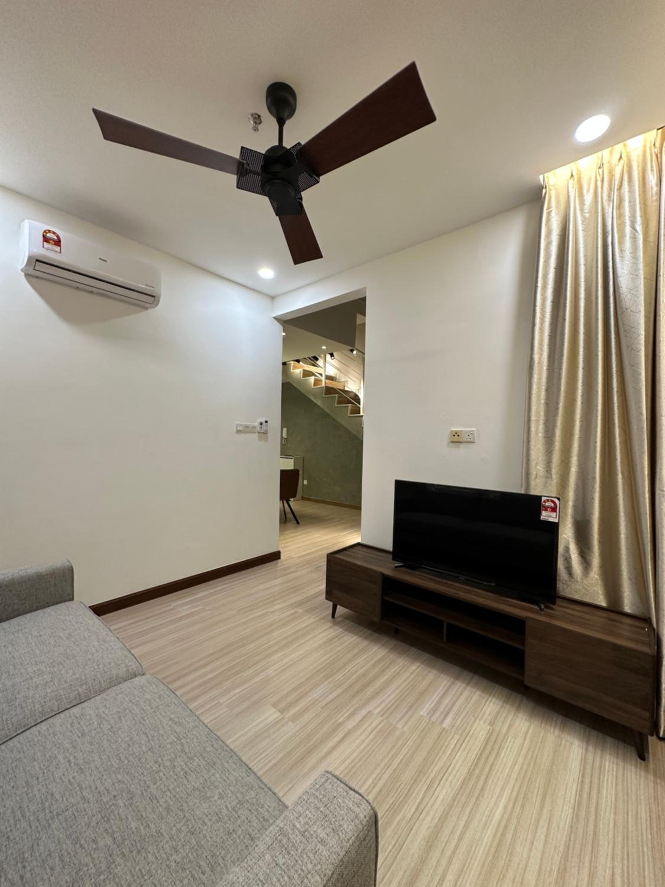 Family Duplex Penthouse 3 Bedroom The Wave Residence 9pax