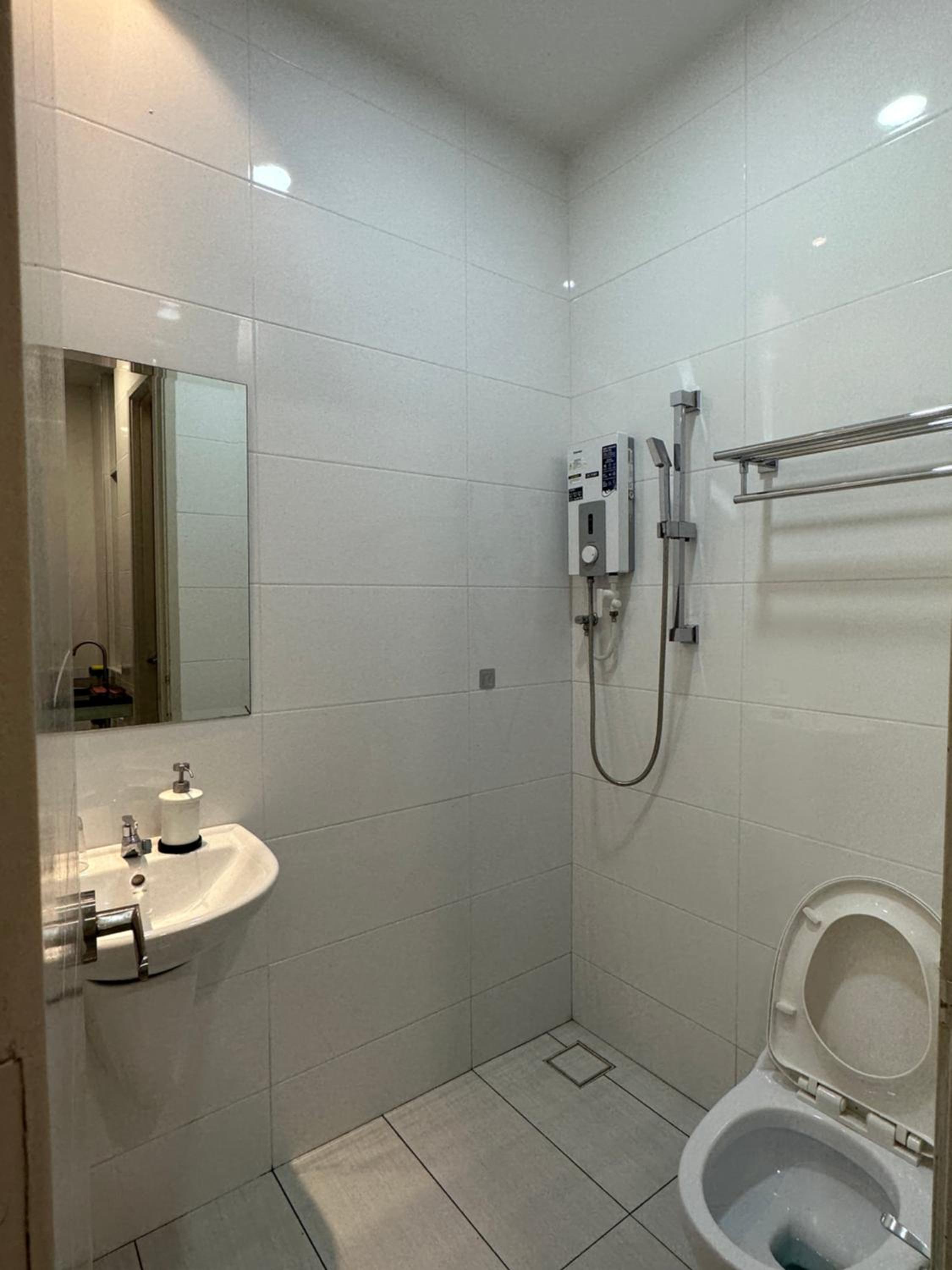 Family Duplex Penthouse 3 Bedroom The Wave Residence 9pax