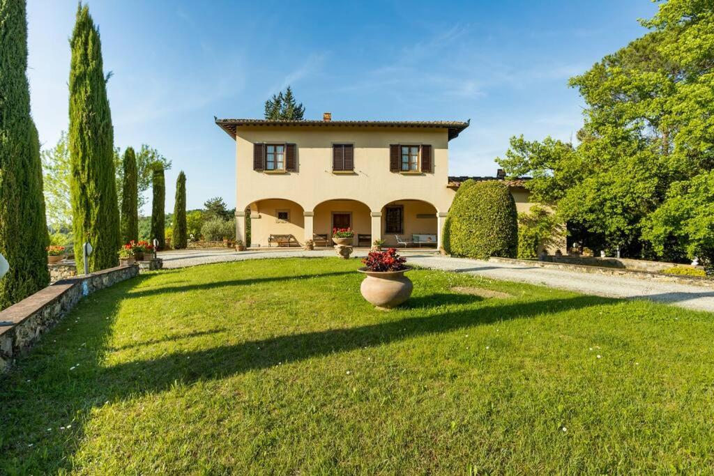 Il Poggiolino - Tuscan villa located in Chianti's hills