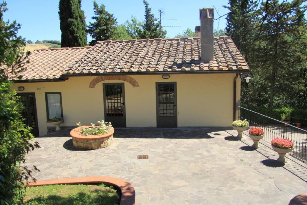 Il Poggiolino - Tuscan villa located in Chianti's hills