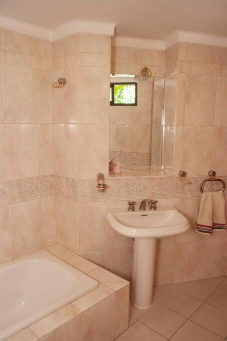 Casa luminosa con pileta ¡ideal para descansar!