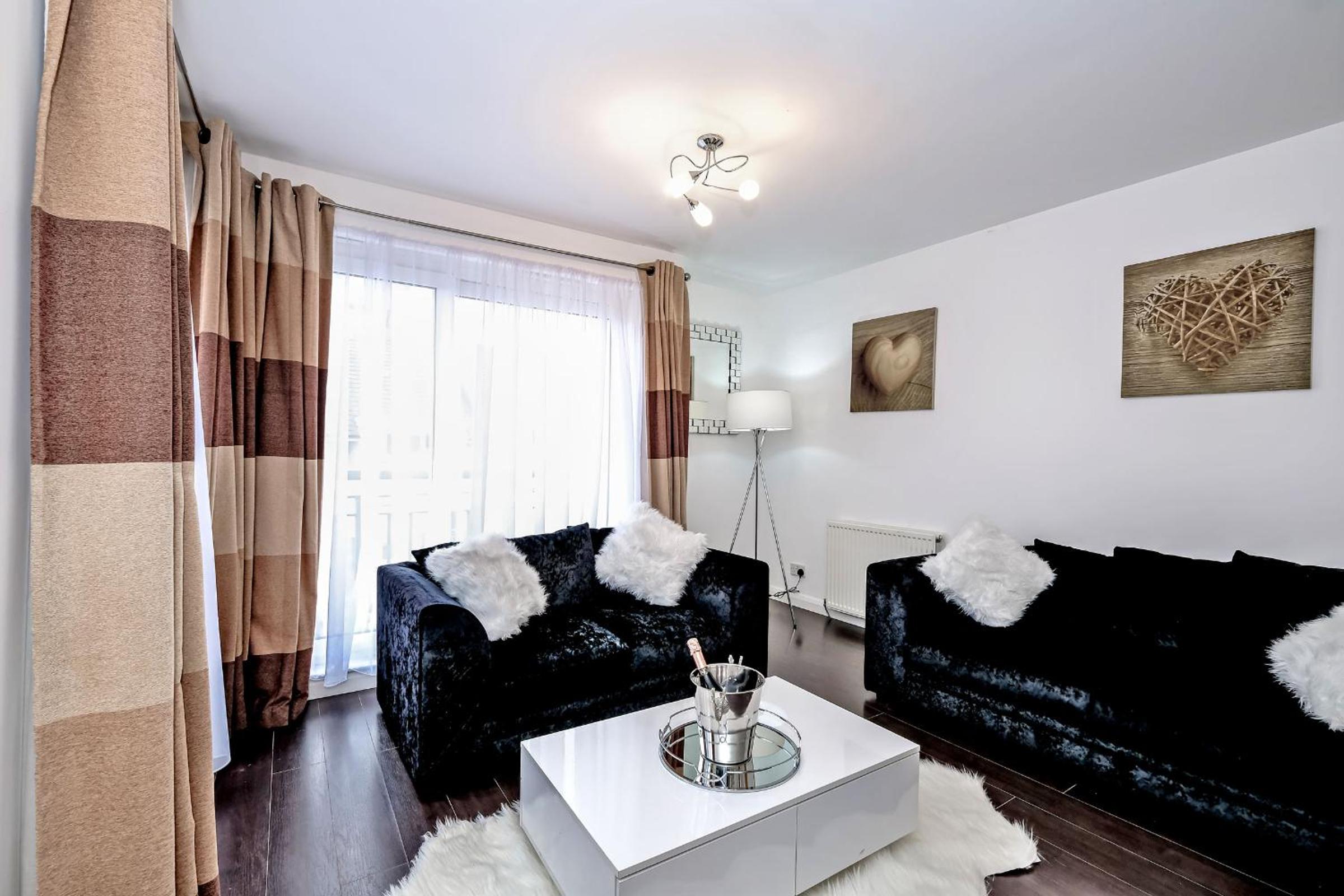 Orange Apartments - Kepplestone