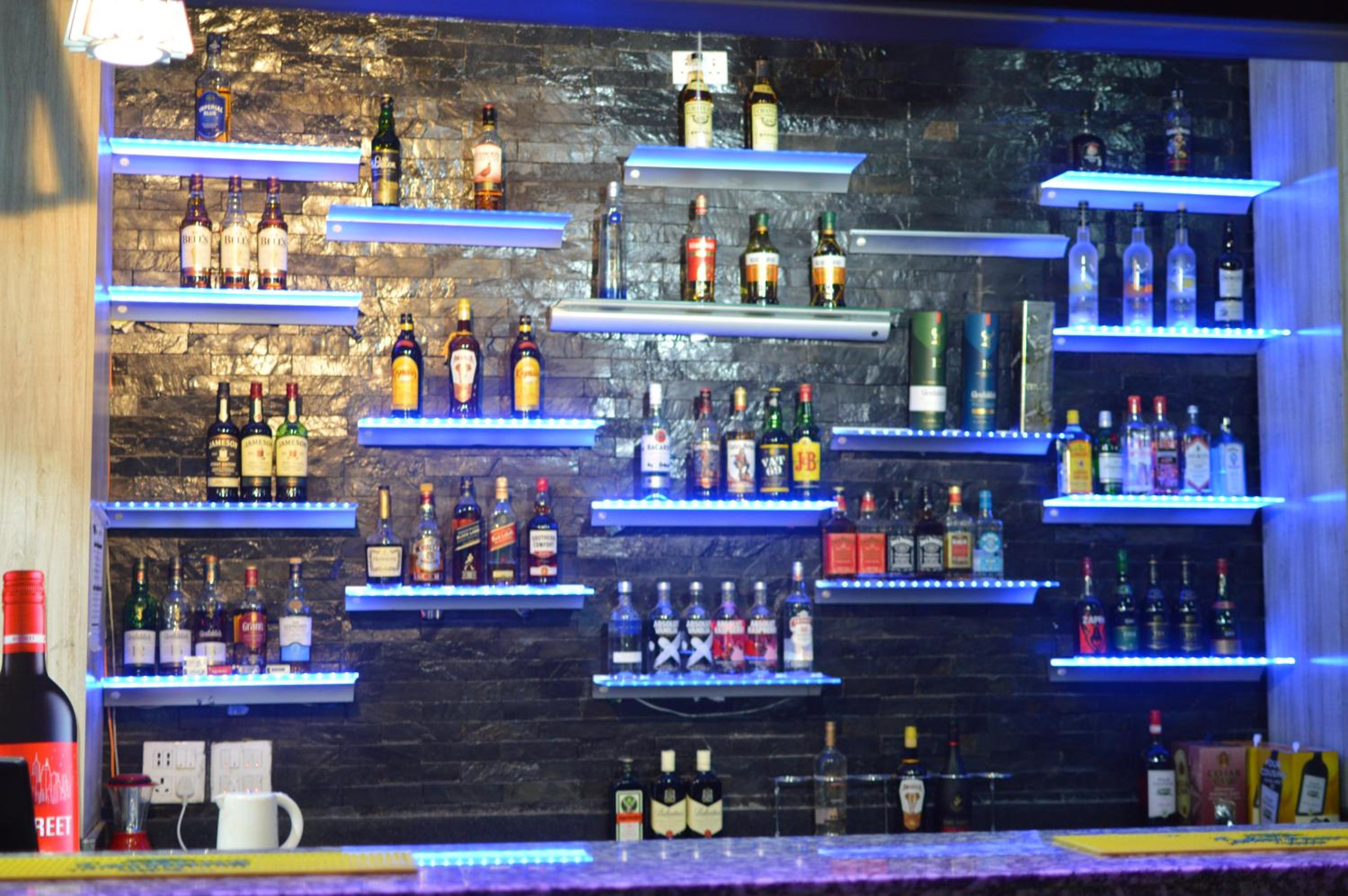 bar