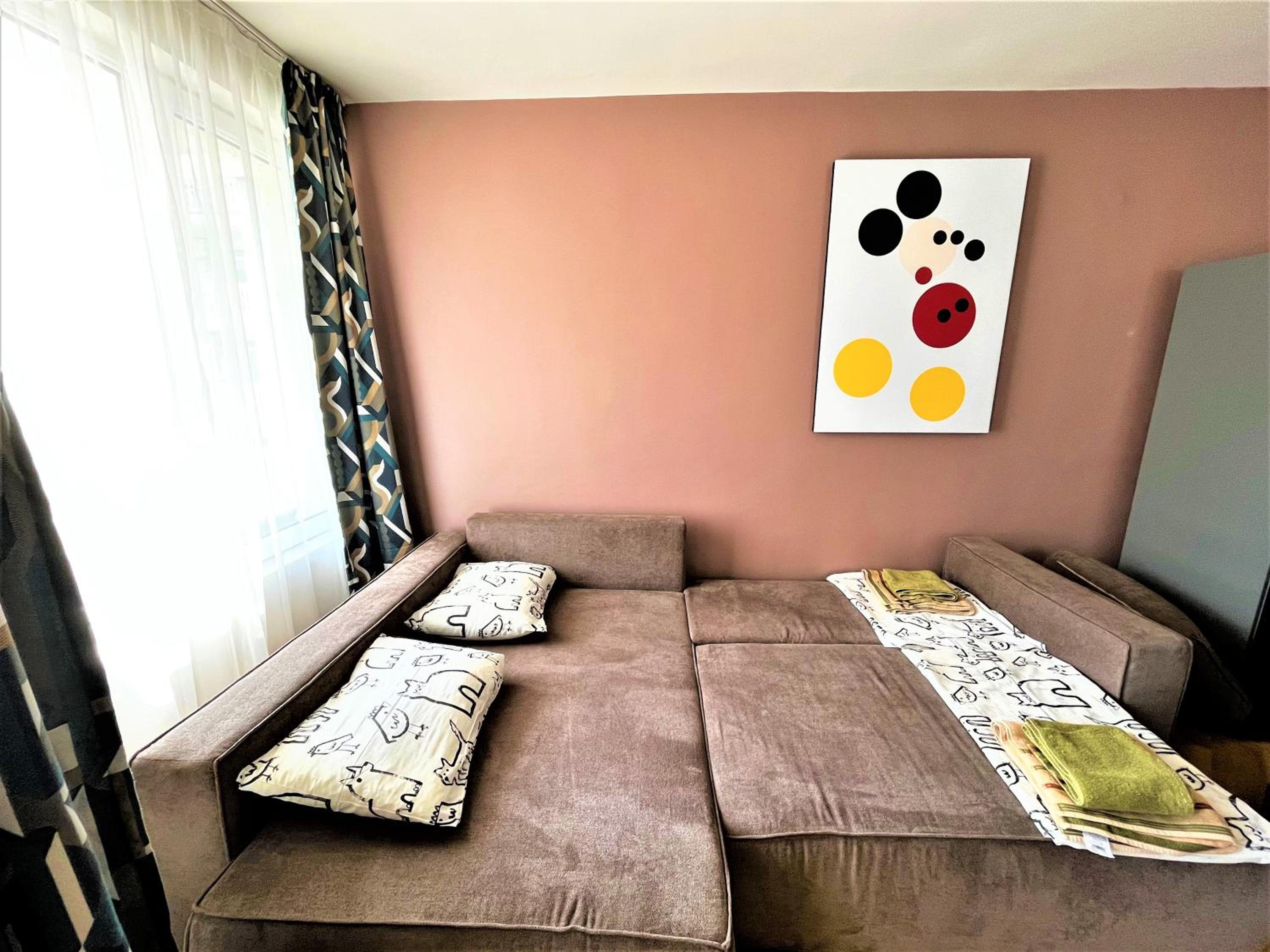 Bravo 5 Holiday Home