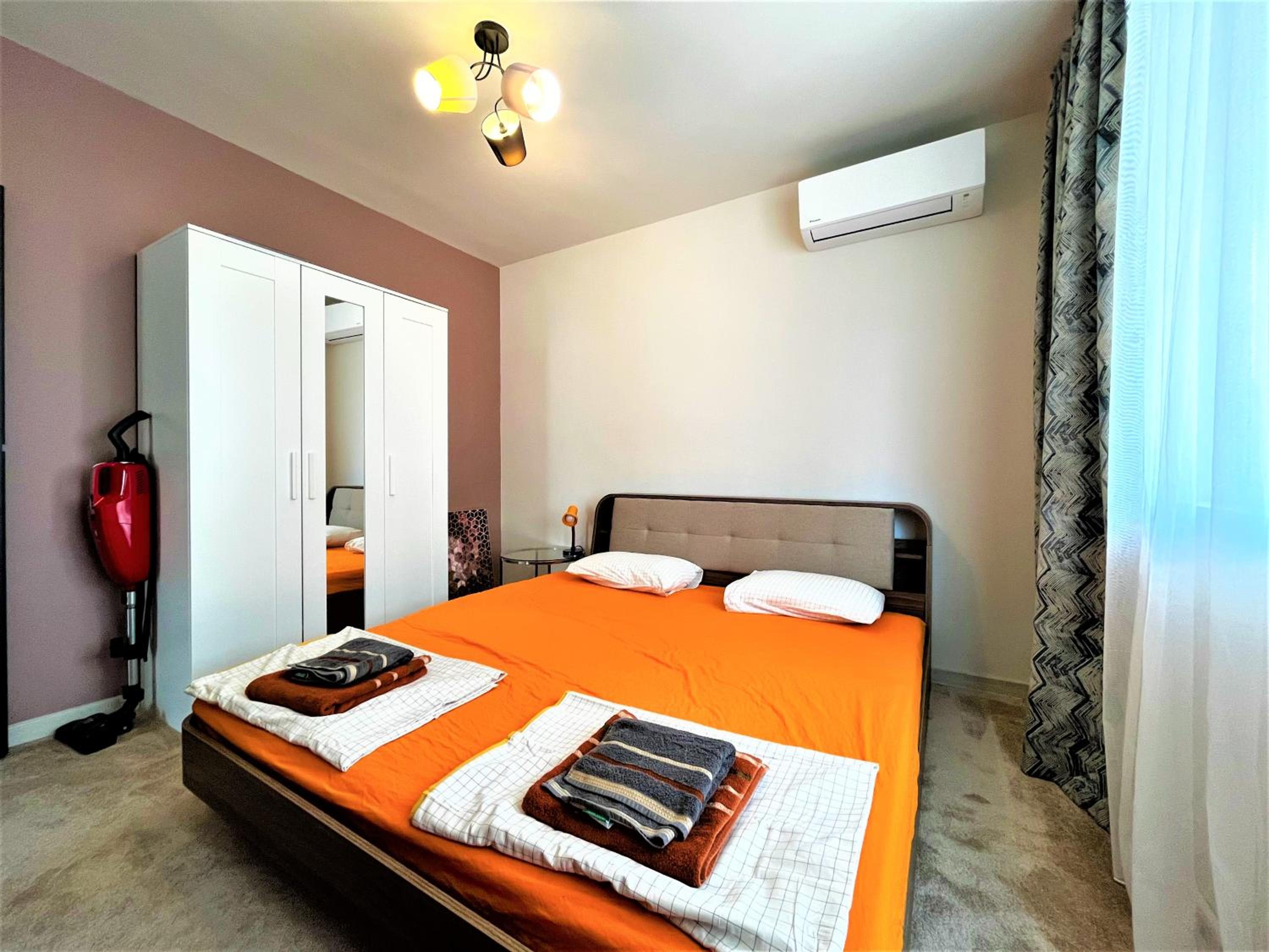 Bravo 5 Holiday Home