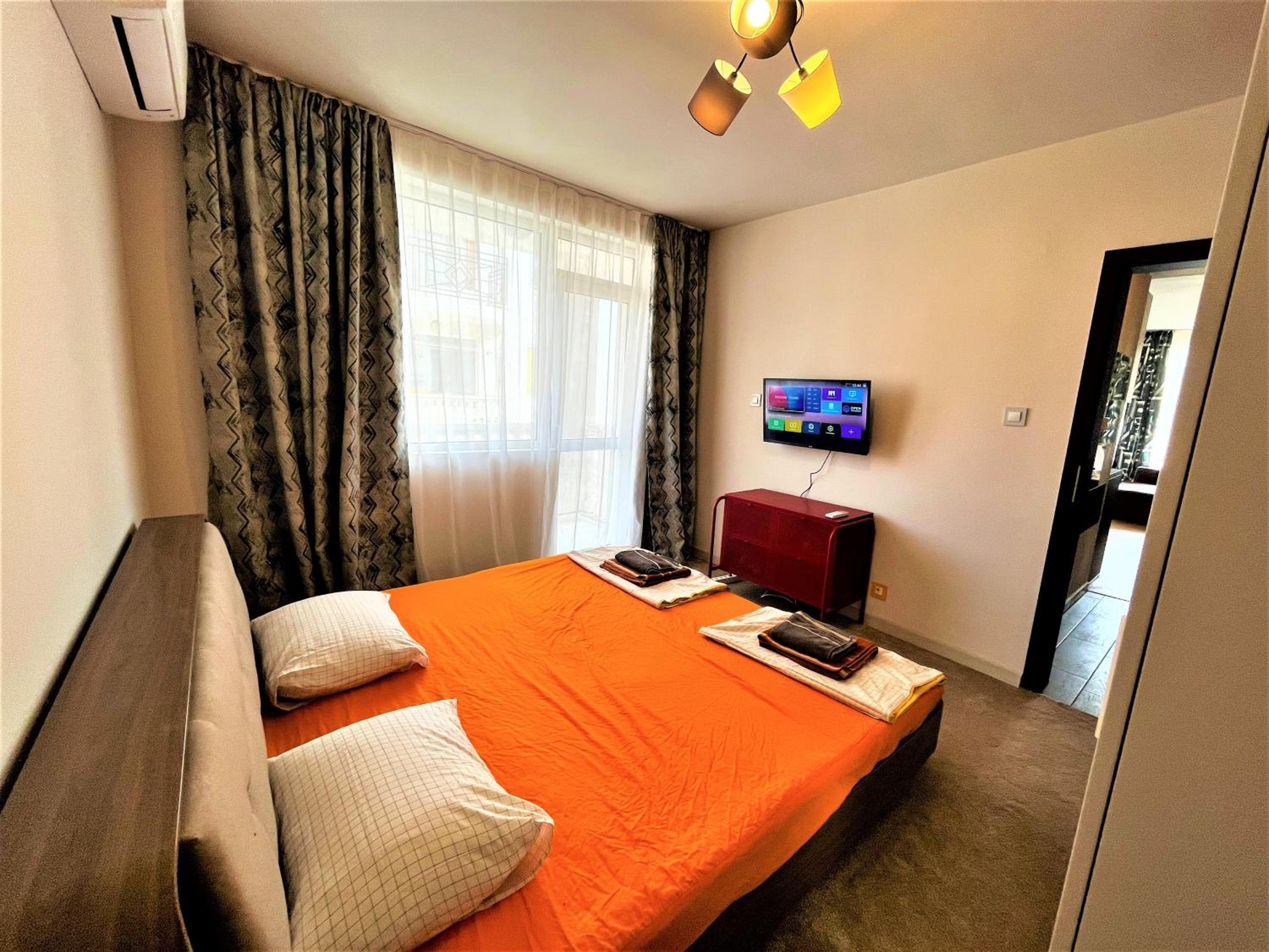 Bravo 5 Holiday Home