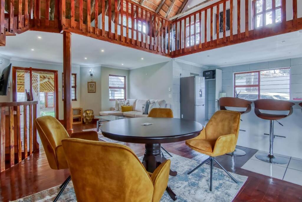 Charming Country Villa Sandton with Back Up Power & Water