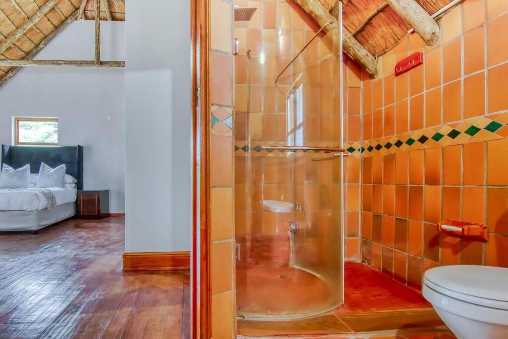 Charming Country Villa Sandton with Back Up Power & Water