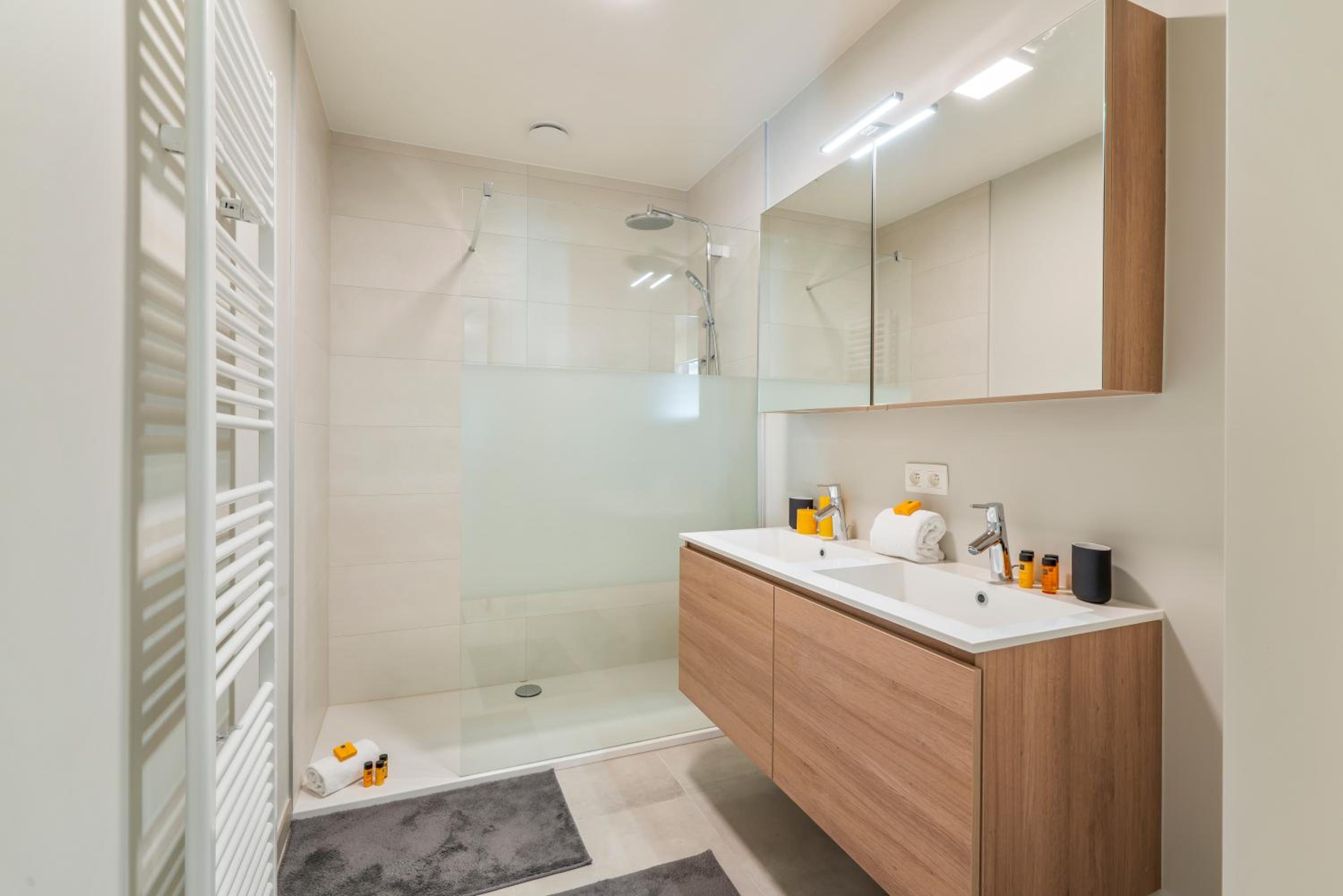 Orion View - brand new apartment with swimming pool