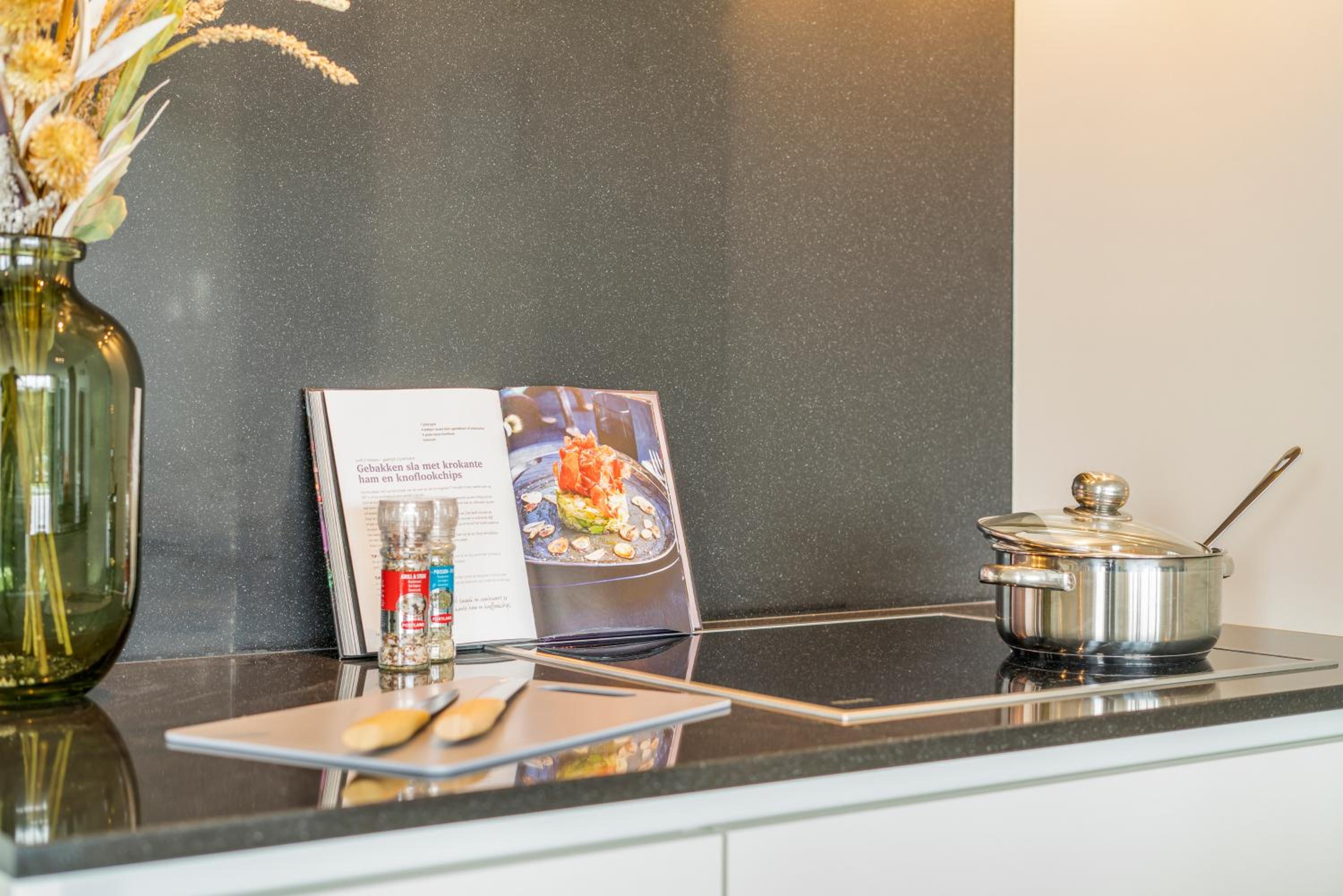 Orion View - brand new apartment with swimming pool