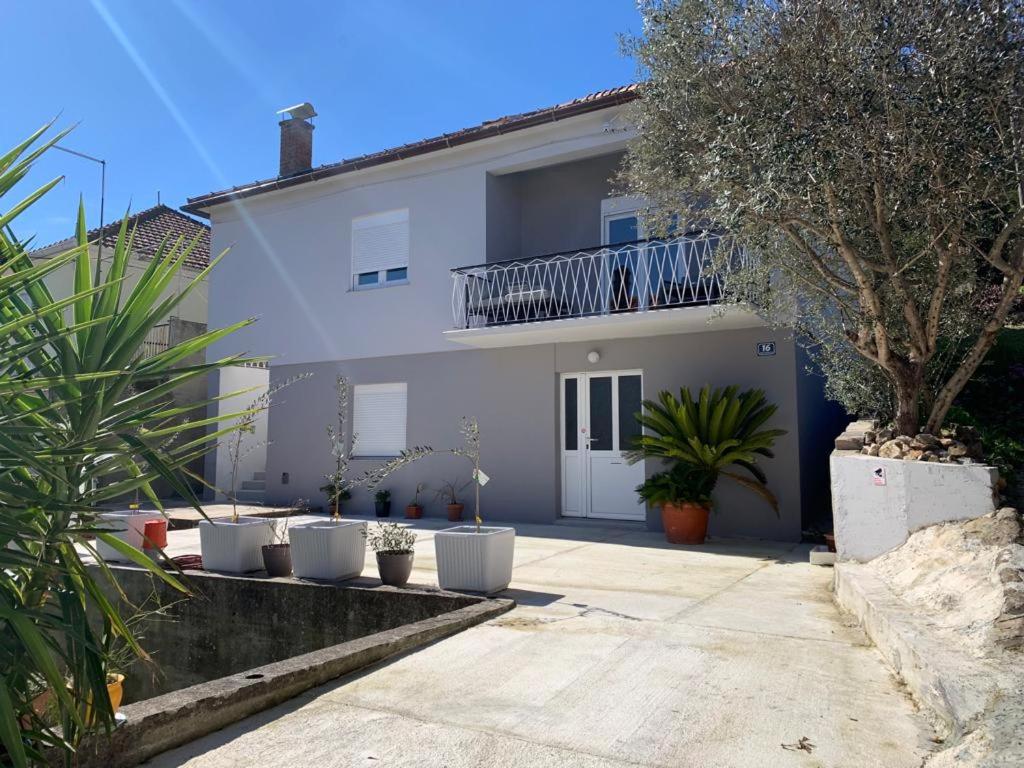 New house few steps from the sea and beach view 4