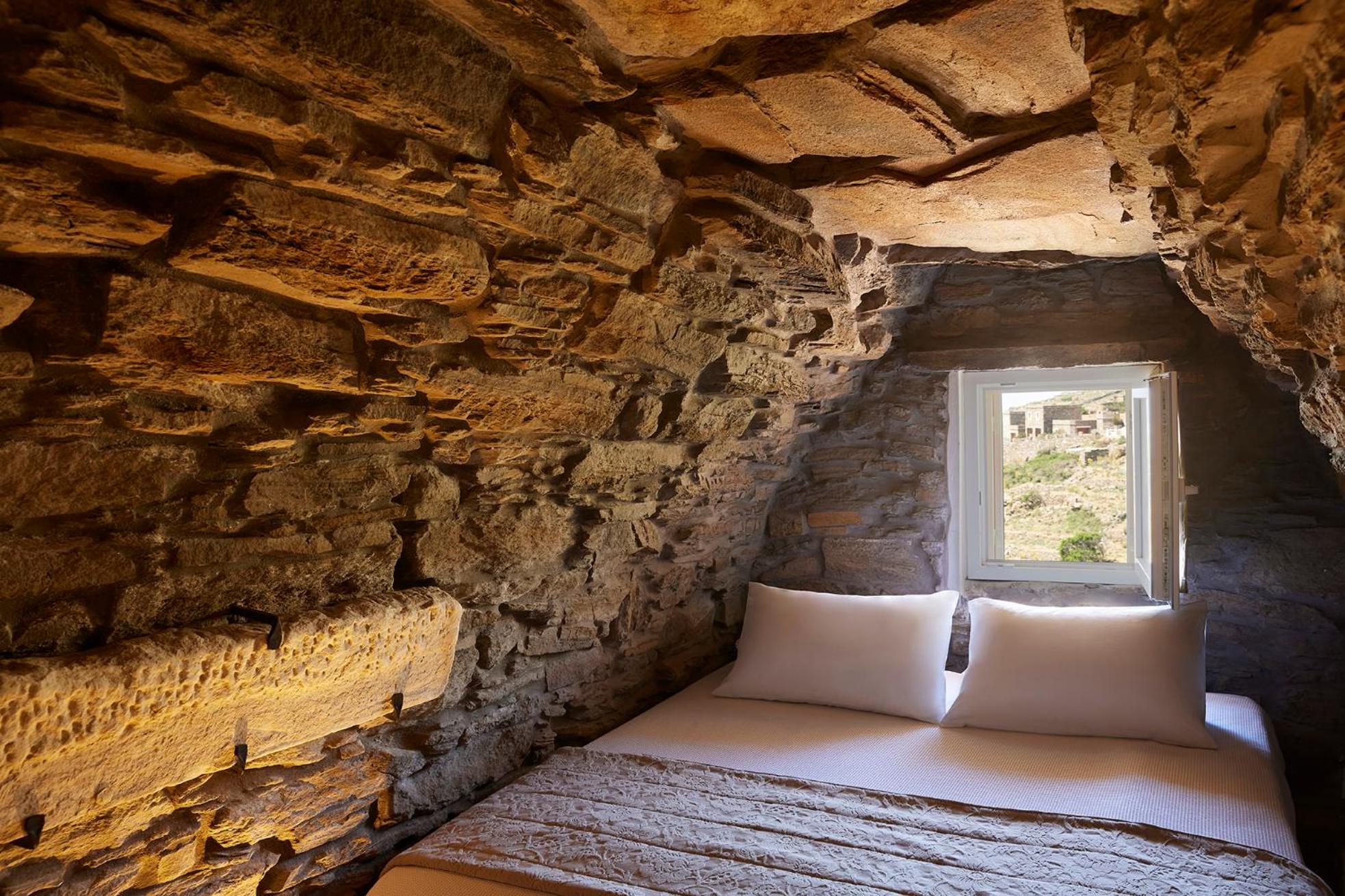 Aeolis Tinos Suites