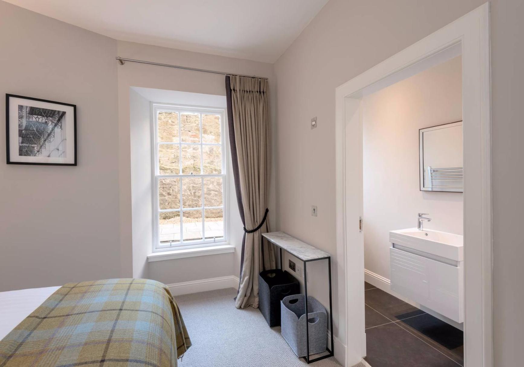 Luxury apartment, Stafford Street view 2