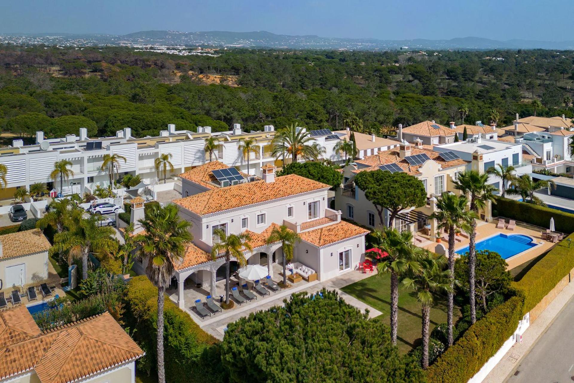 Villa Coral - Varandas do Lago view 2