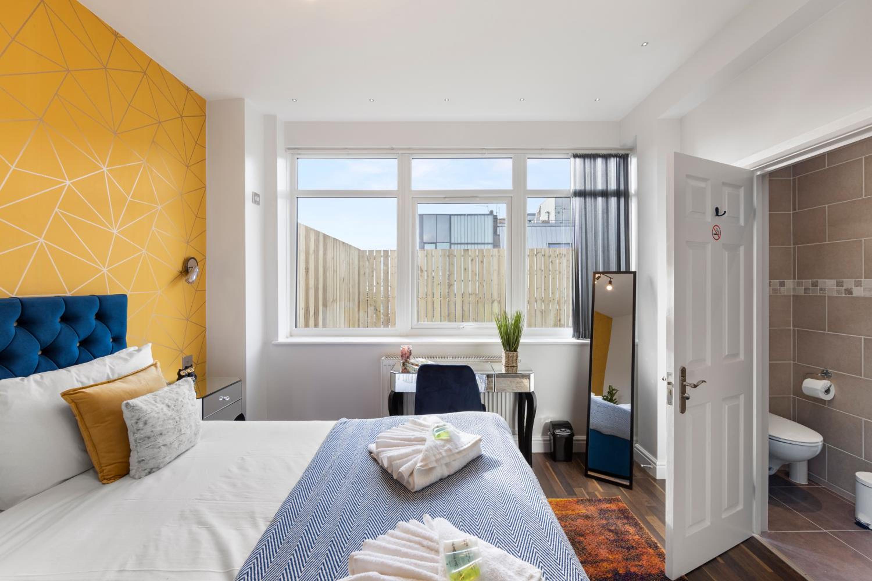 Central Located Apartment in City of London - Farringdon Station