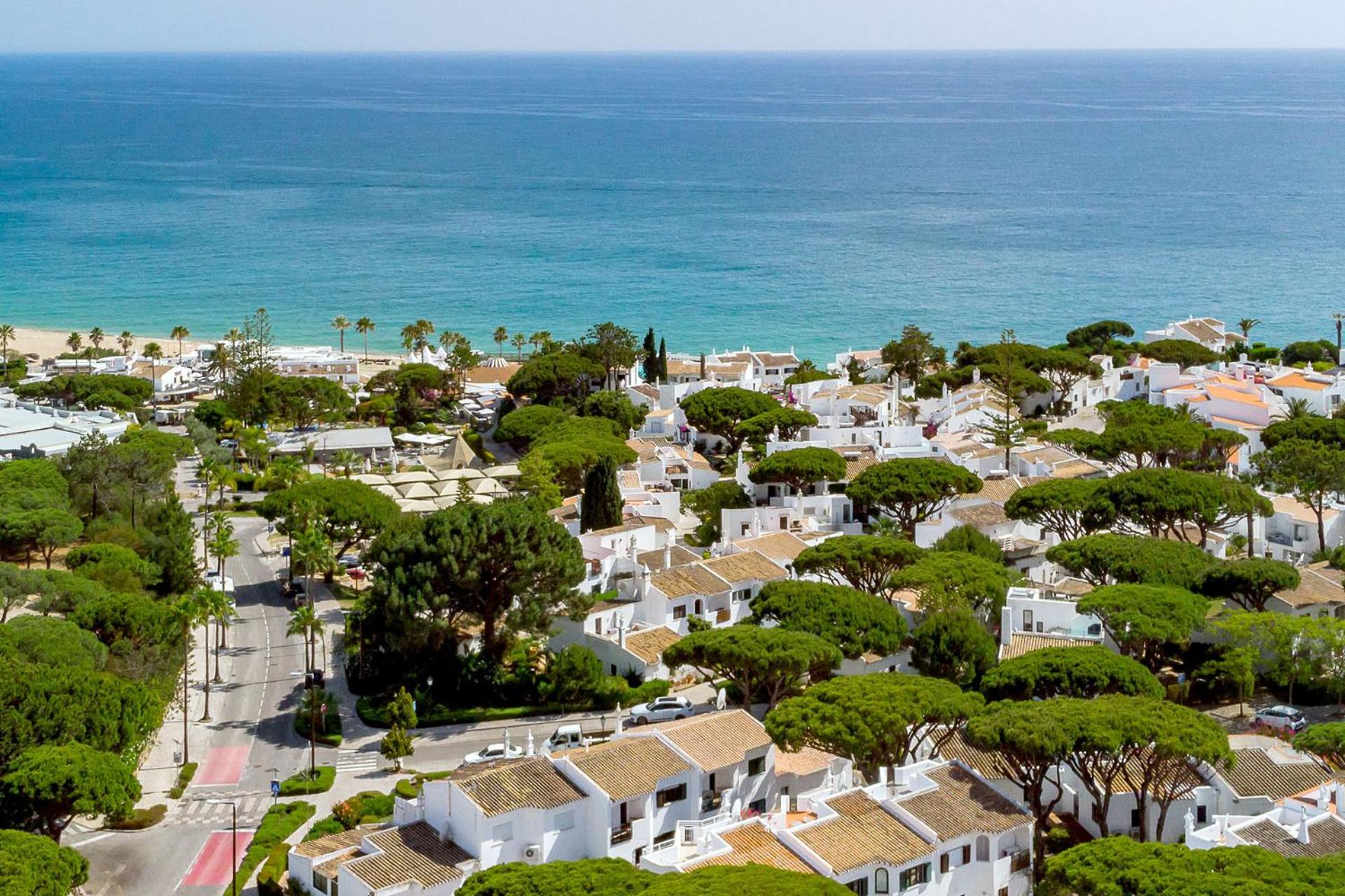 Casa Alessa - Vale de Lobo view 3