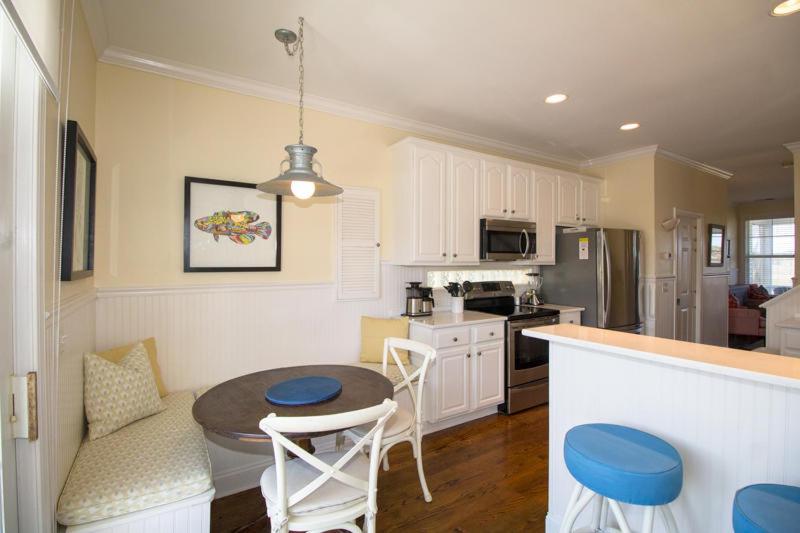 863 Bonito Rd