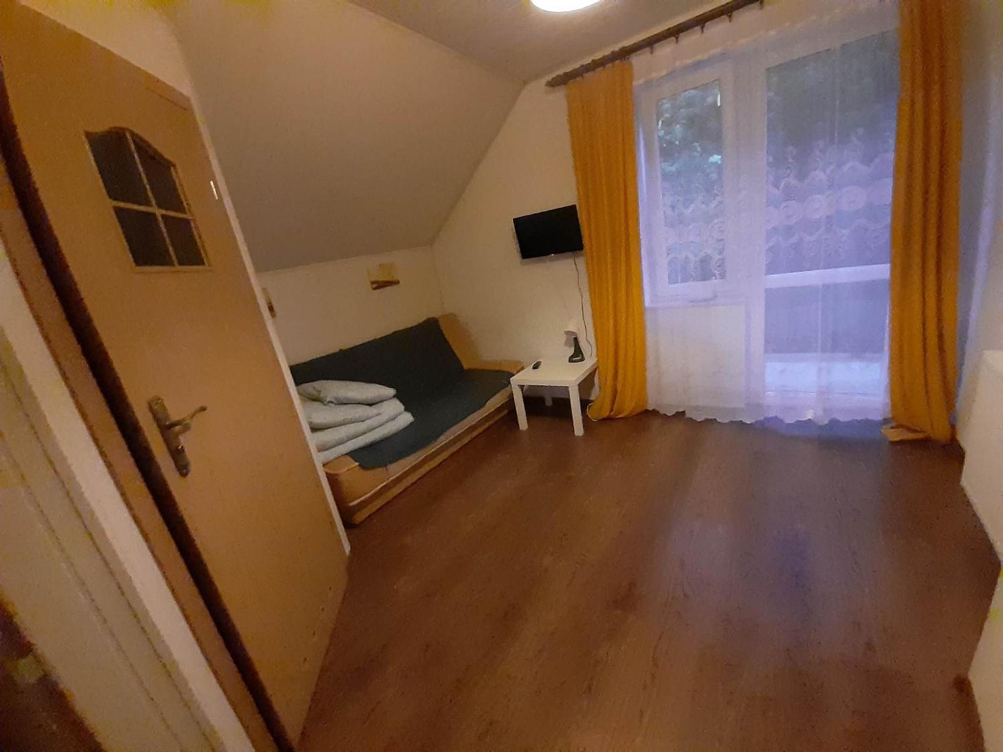 Photo 33