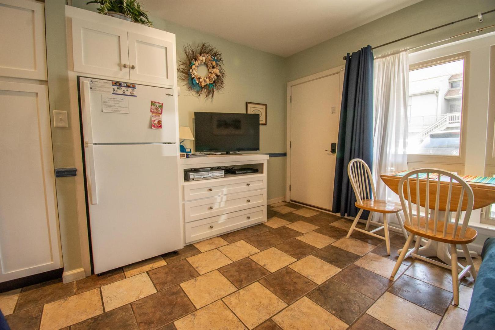 Cozy Suite just Steps from Beach Club, Sandbar, Tennis, & Beaches view 4