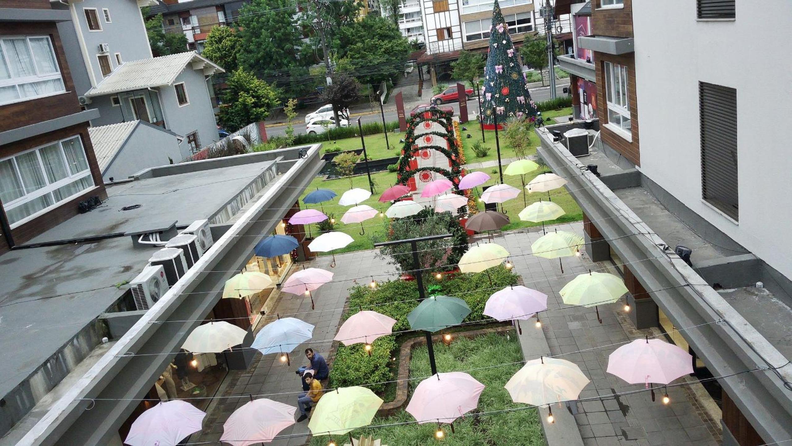 Center Vitta Boulevard, next to Parque Criamigos