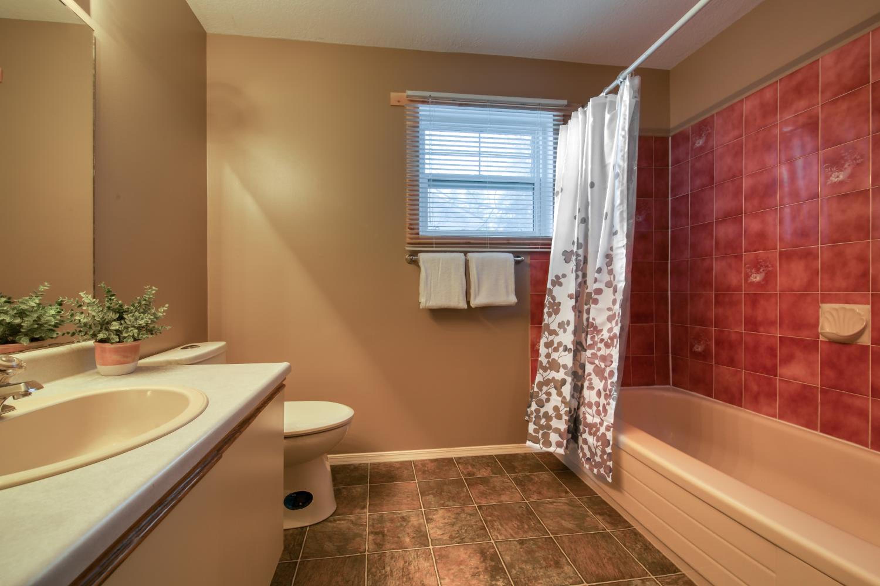 Fairmont Hot Springs, 3 Bedroom Vacation Home