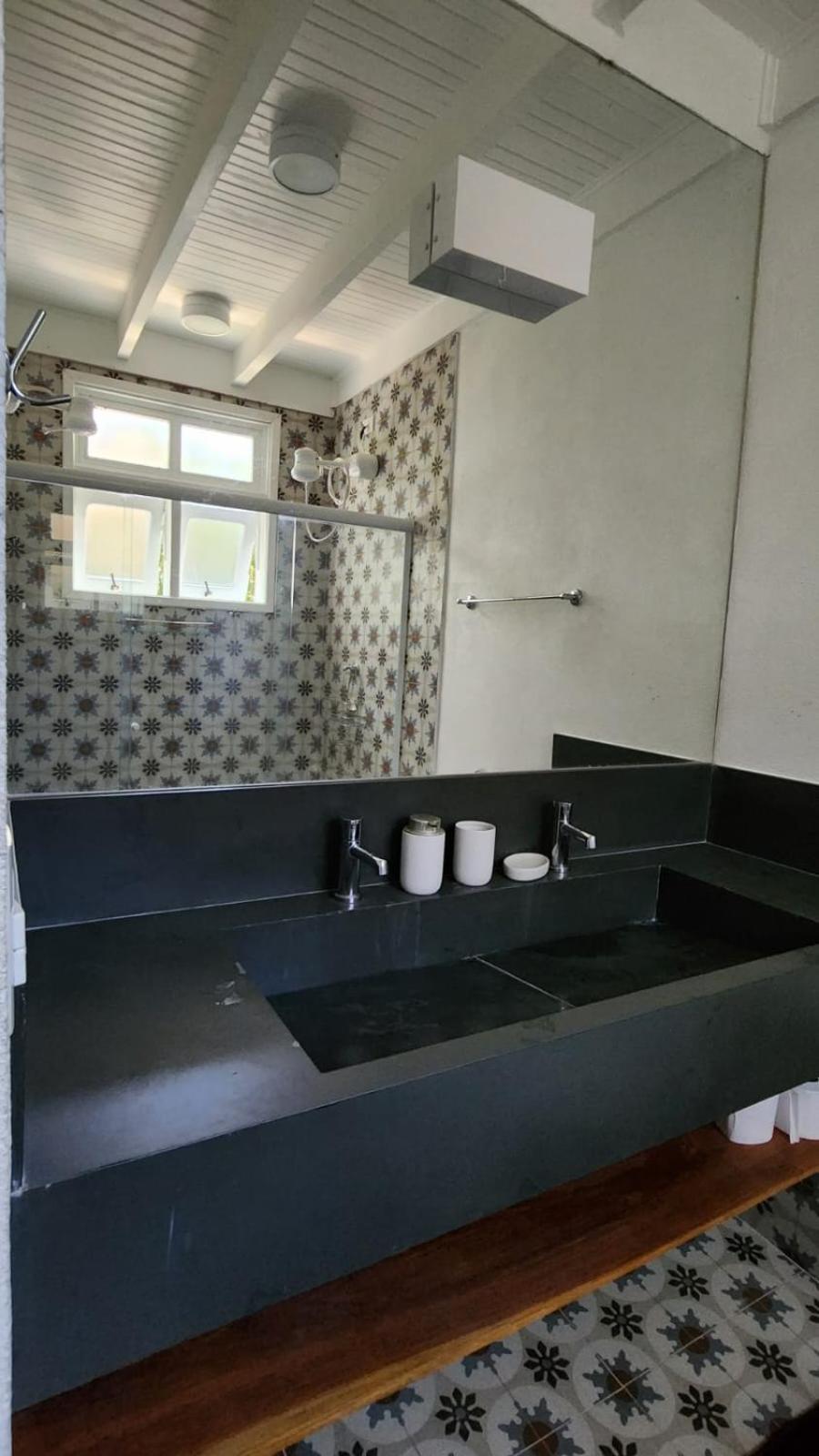 Linda Casa Praia de Pauba em condominio