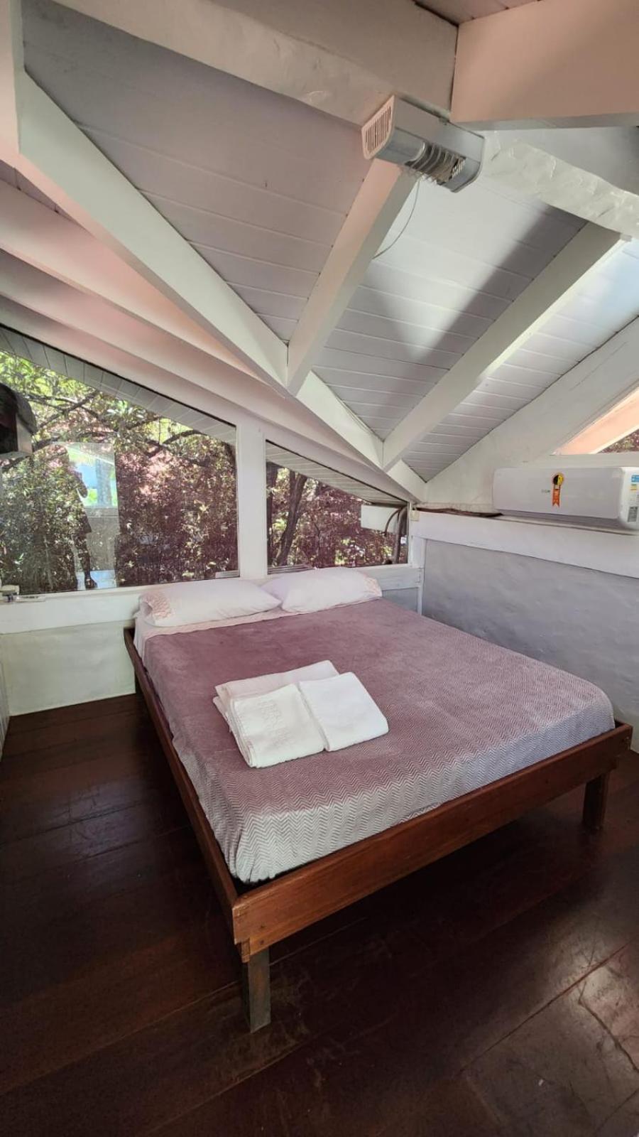 Linda Casa Praia de Pauba em condominio