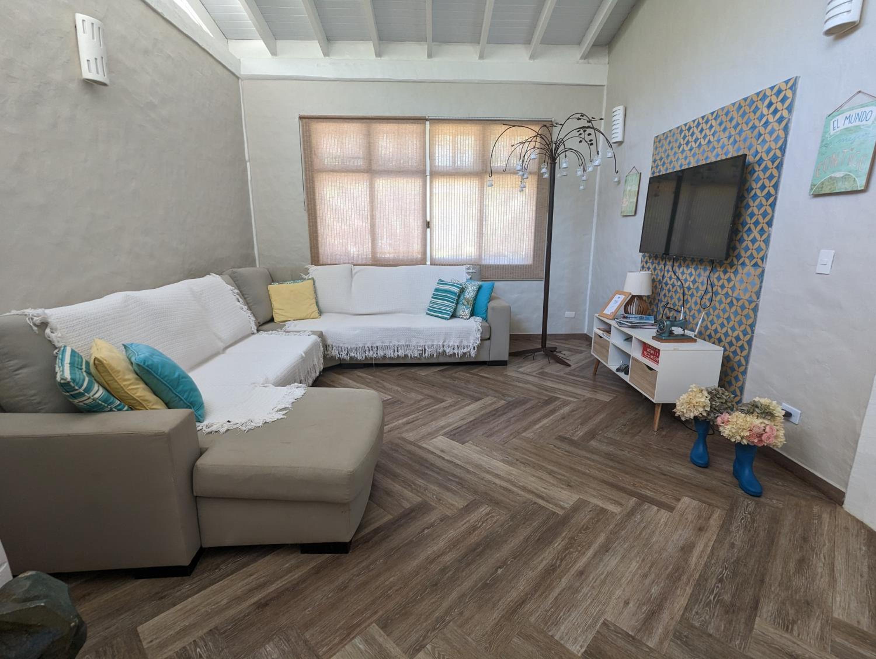 Linda Casa Praia de Pauba em condominio