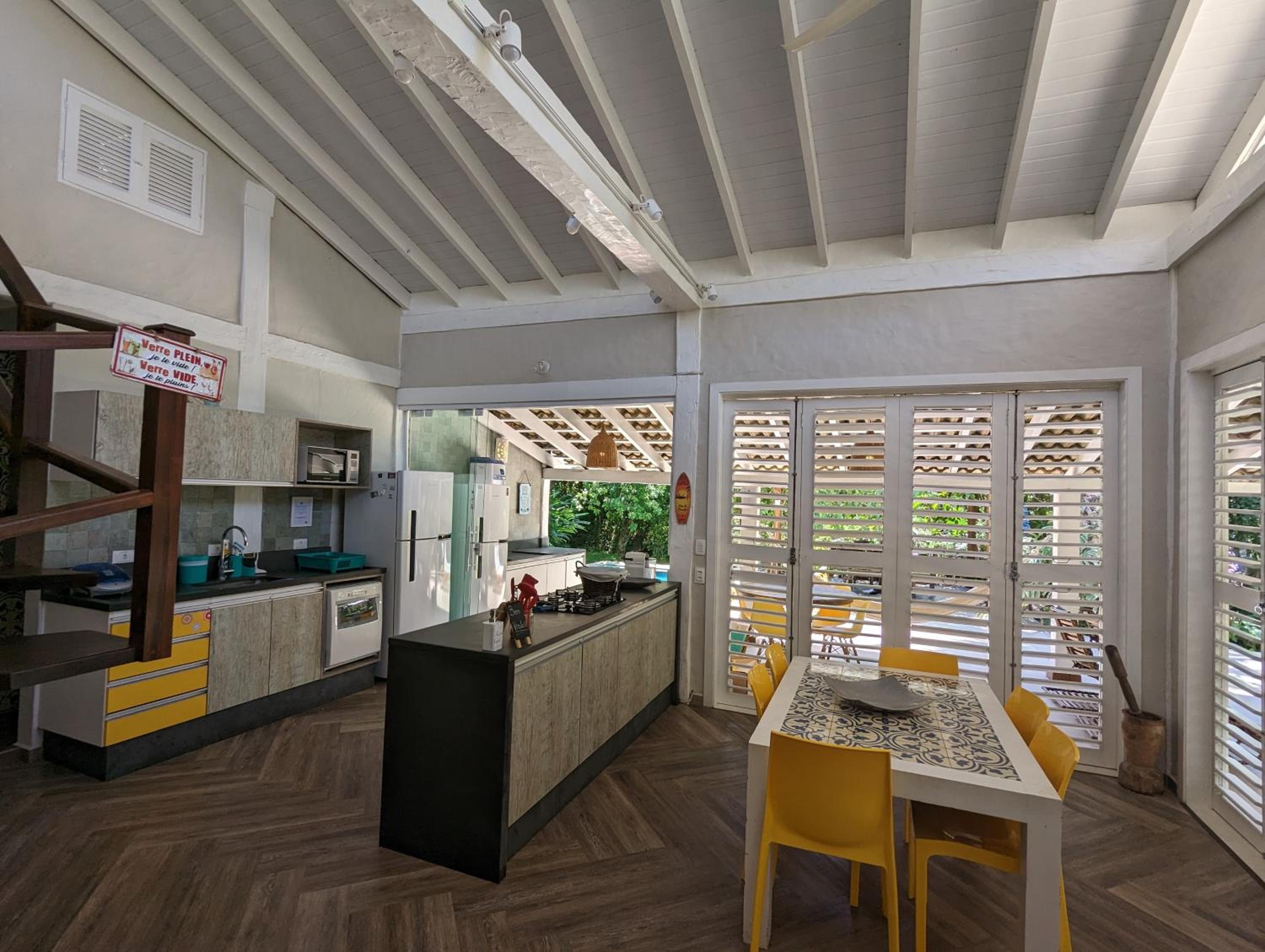Linda Casa Praia de Pauba em condominio