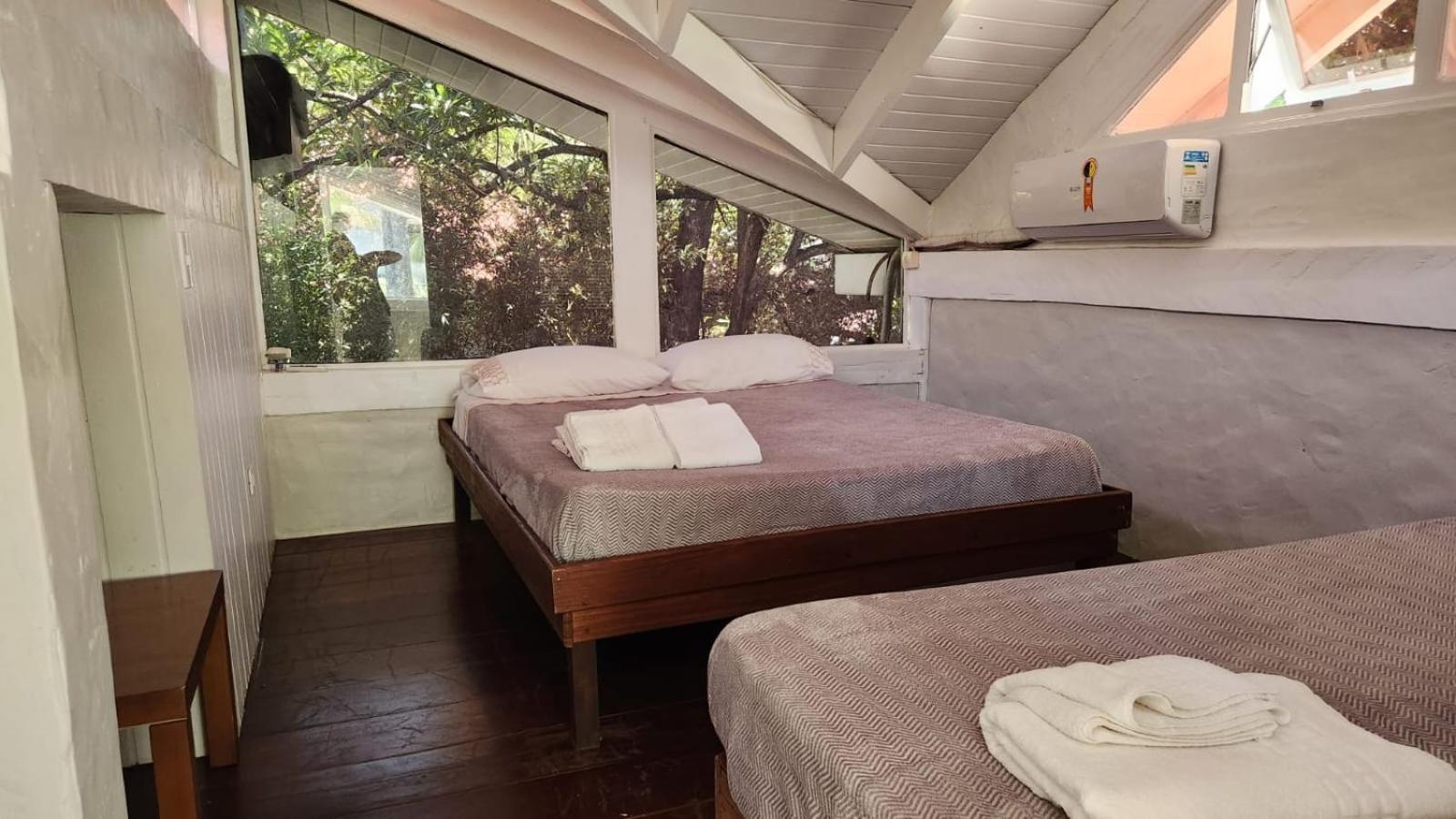 Linda Casa Praia de Pauba em condominio