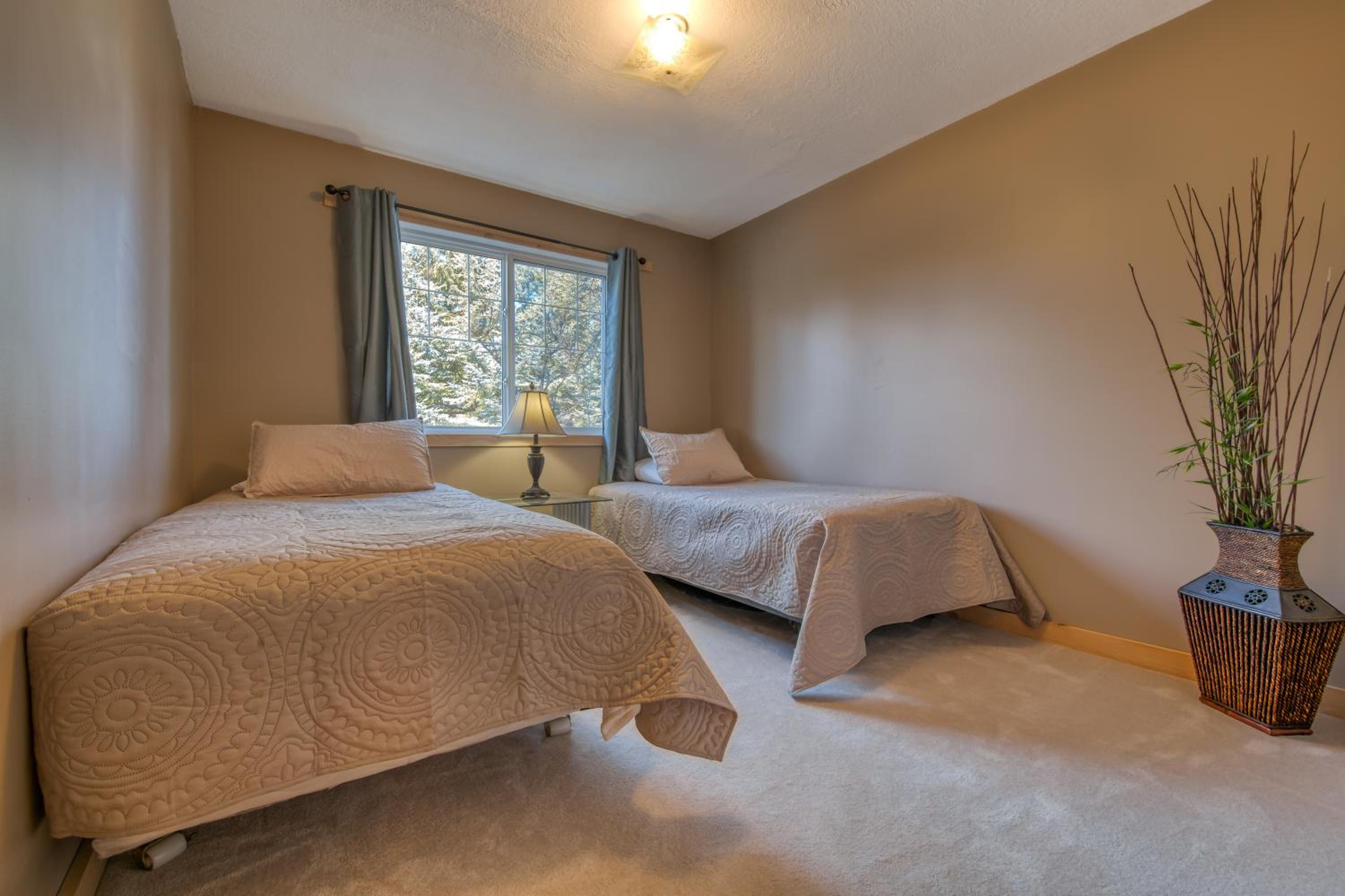 Fairmont Hot Springs, 3 Bedroom Vacation Home
