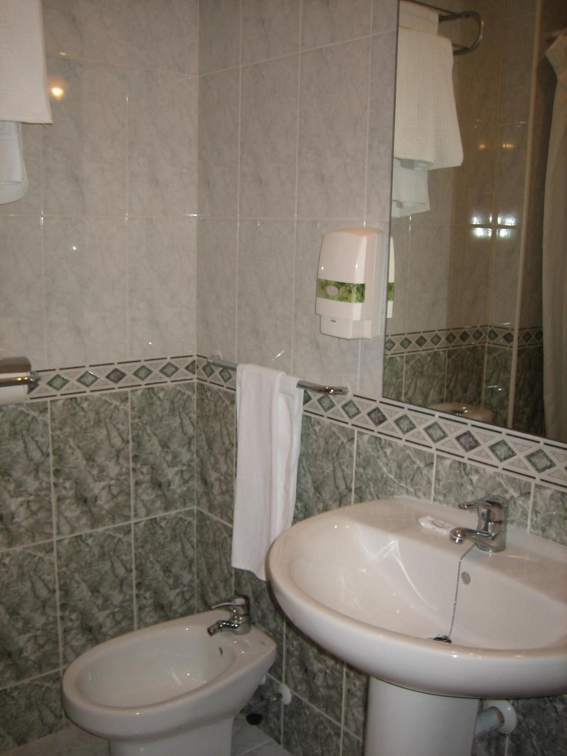 Hostal Madruga view 5