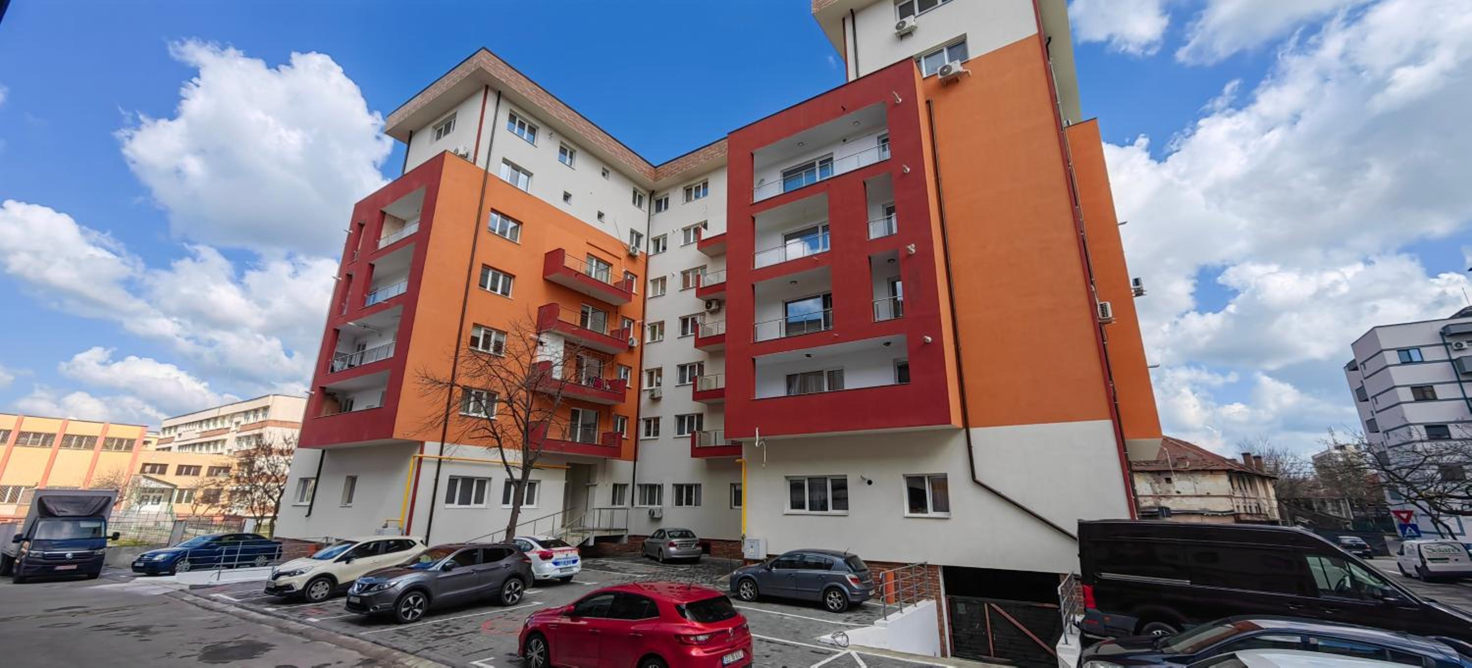 Hotel Luxury apartment private parking self check-in54 - Image 1