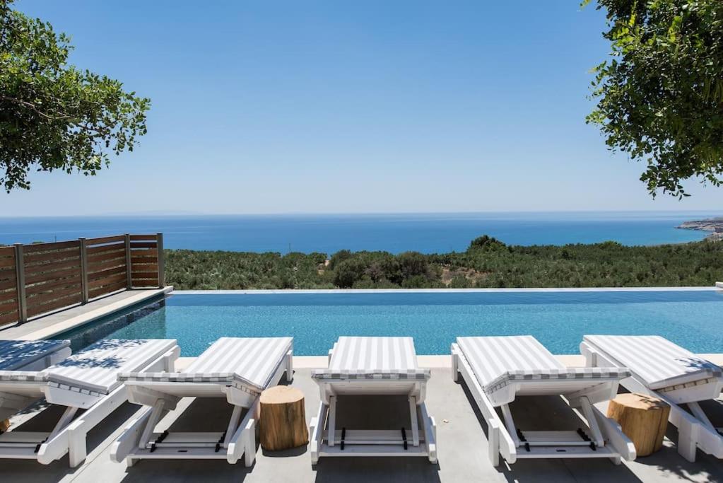 Villa Olvía view 3