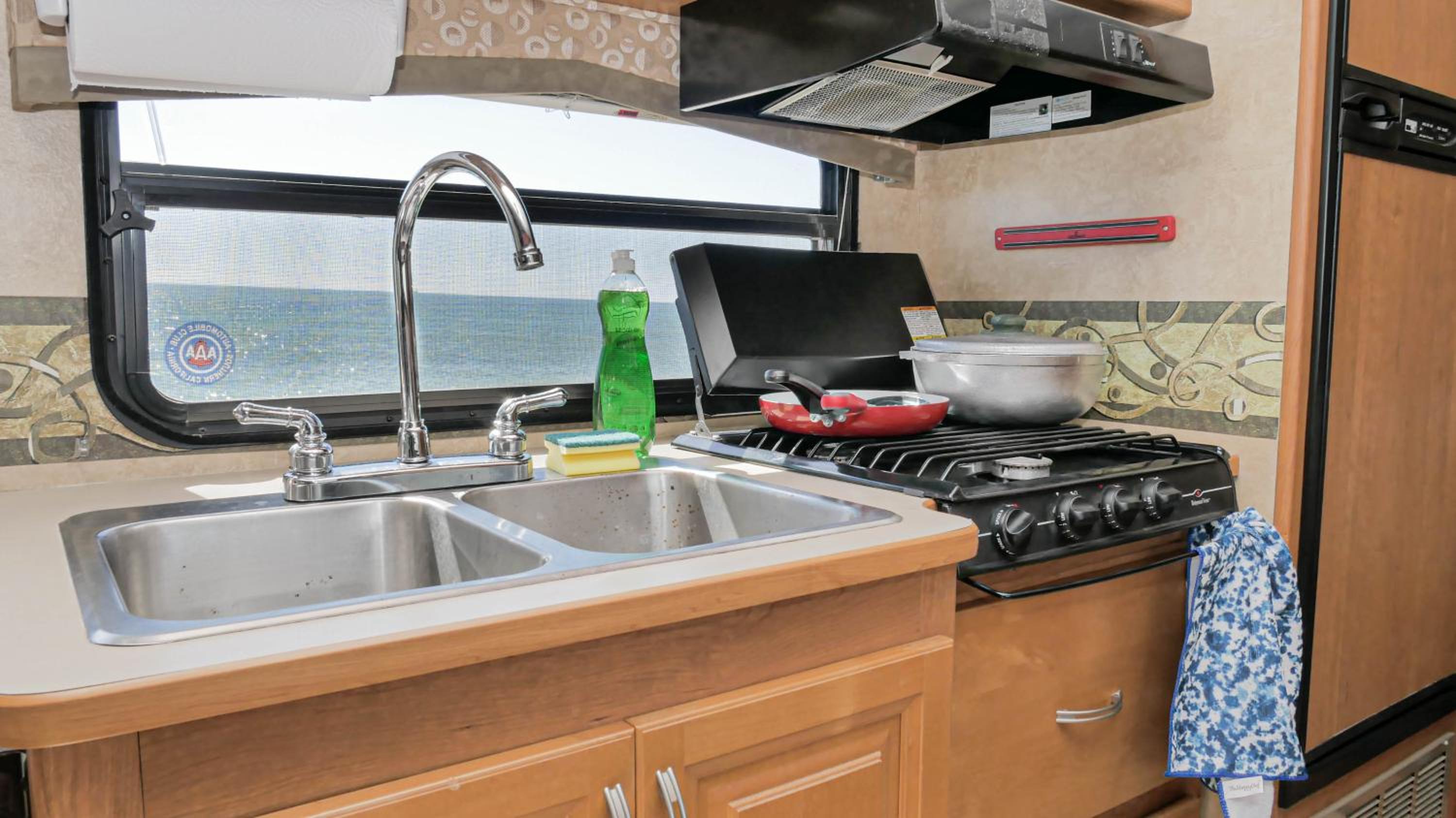 Travel the Dominican Republic in campervan