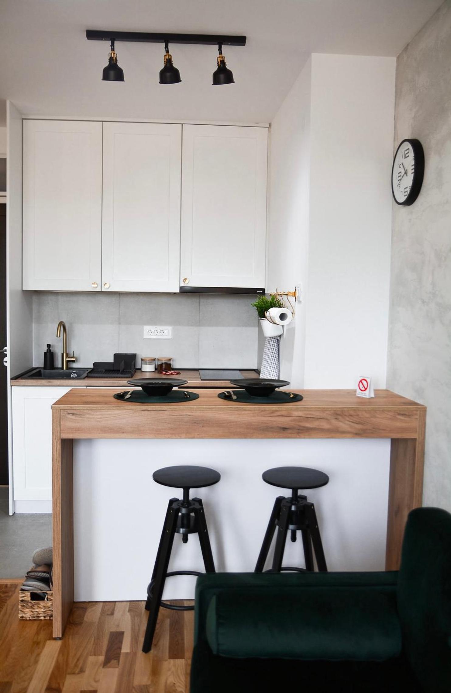 CROWN apartment