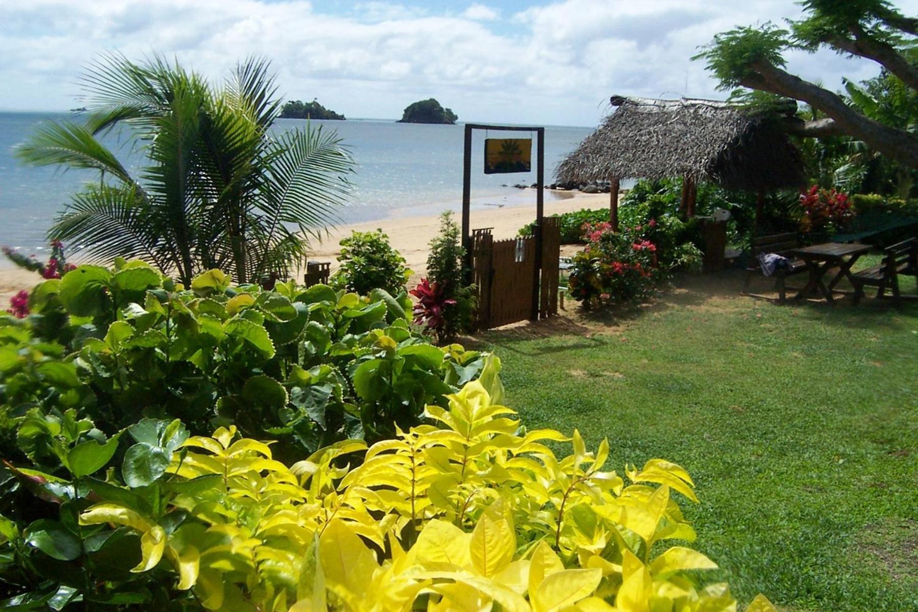 Coconut Grove Beachfront Resort