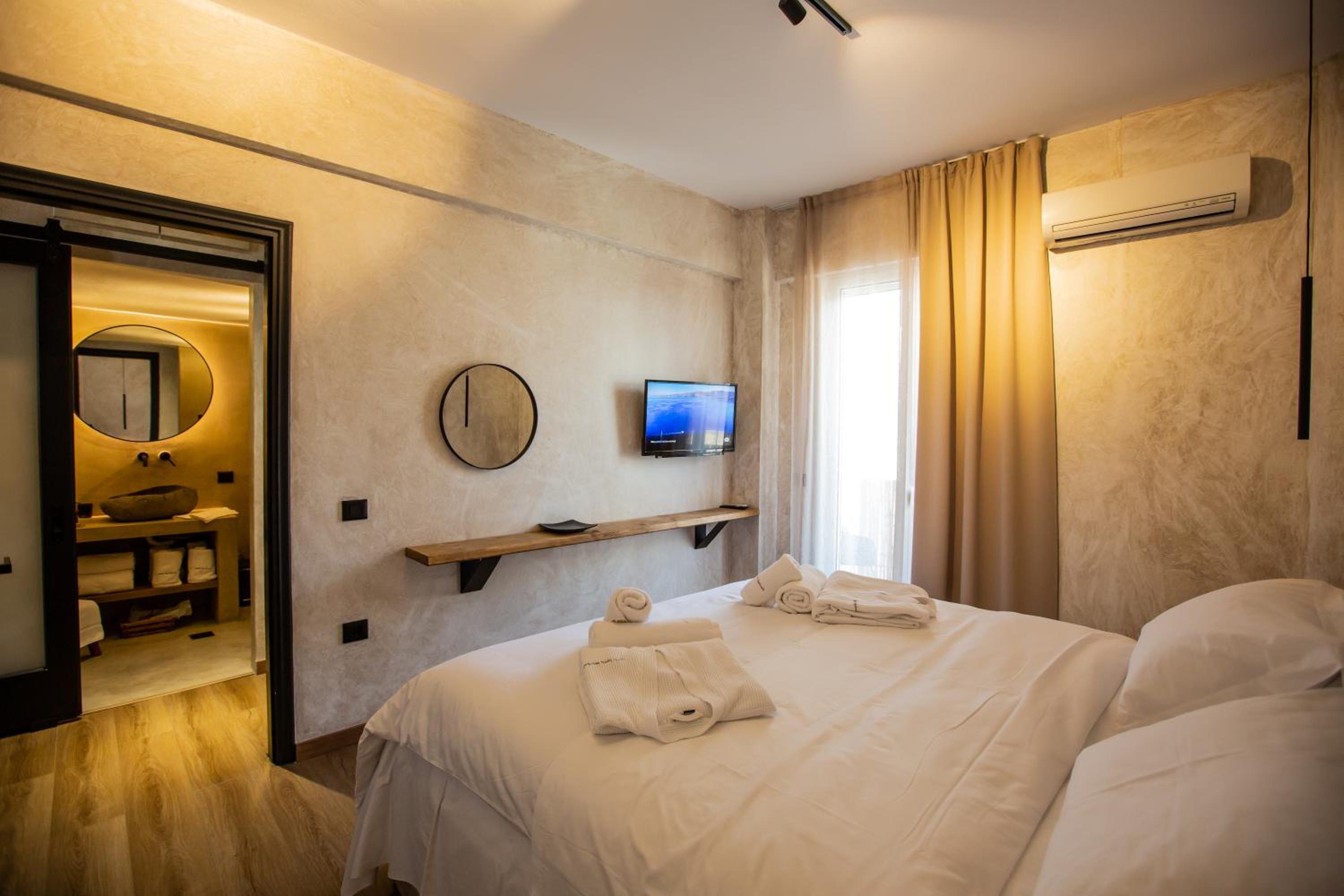 Lepanto Xenia Apartments 3F - Property Image 4