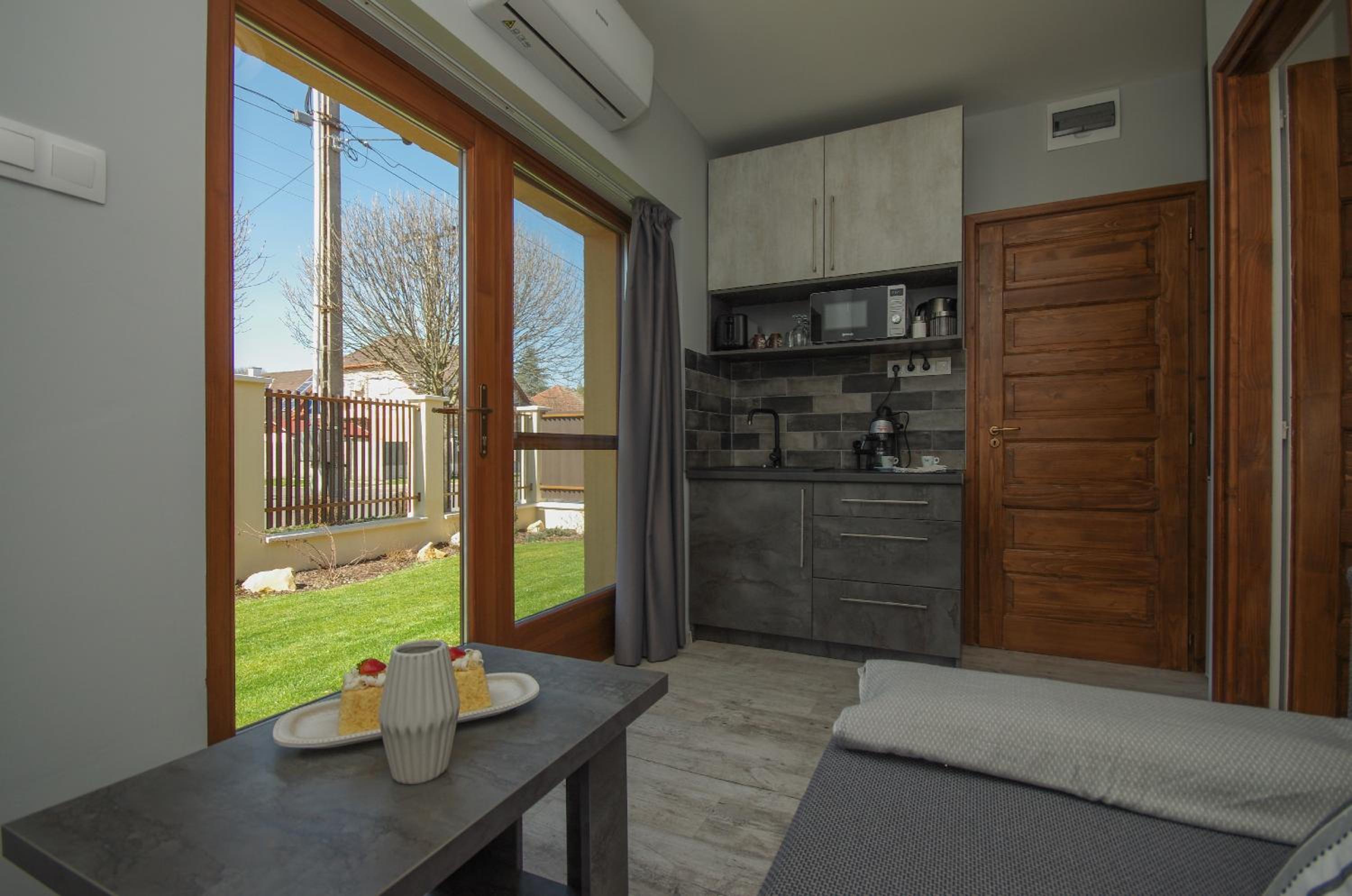 Paradiso Apartmanház