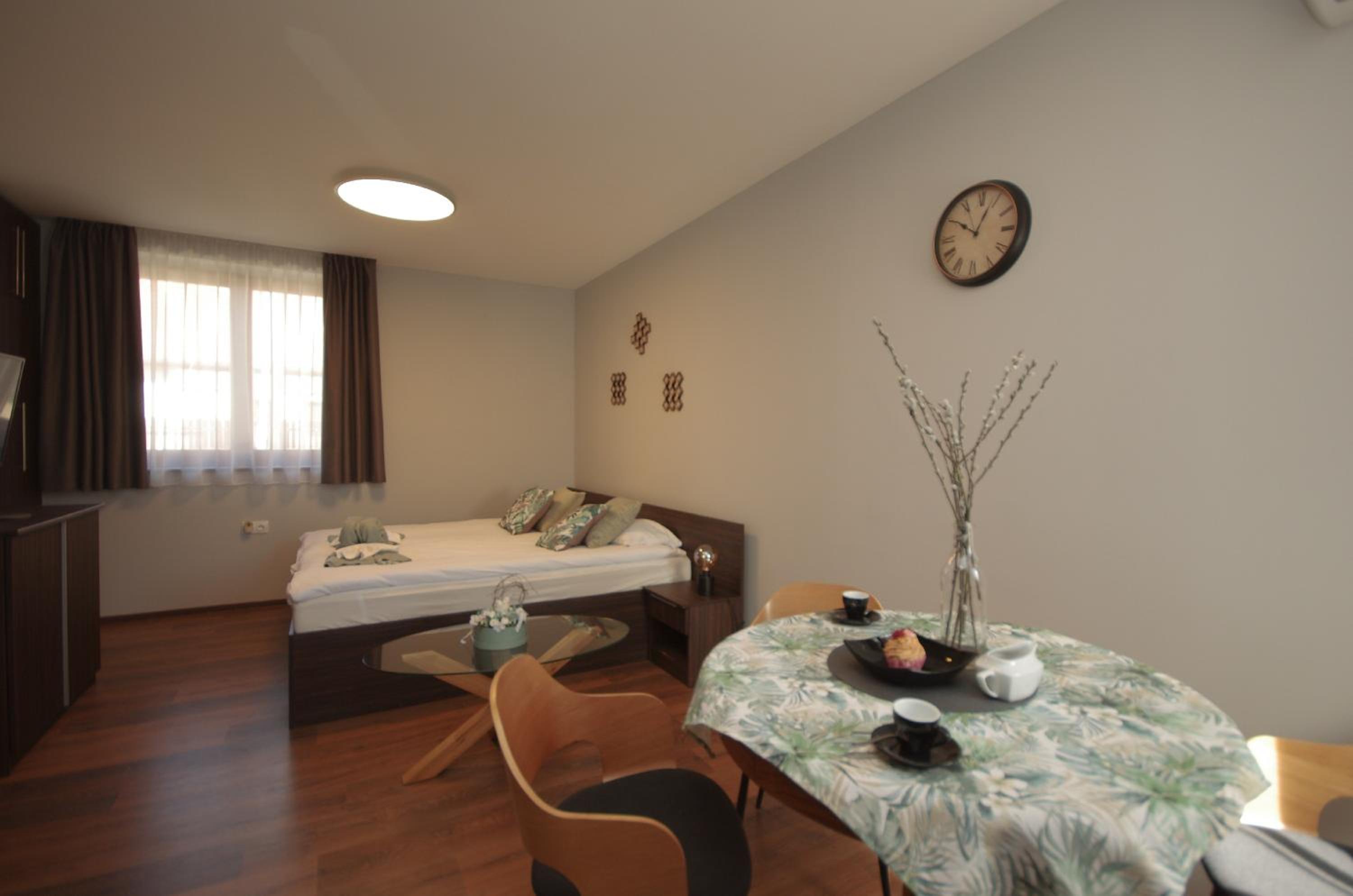 Paradiso Apartmanház