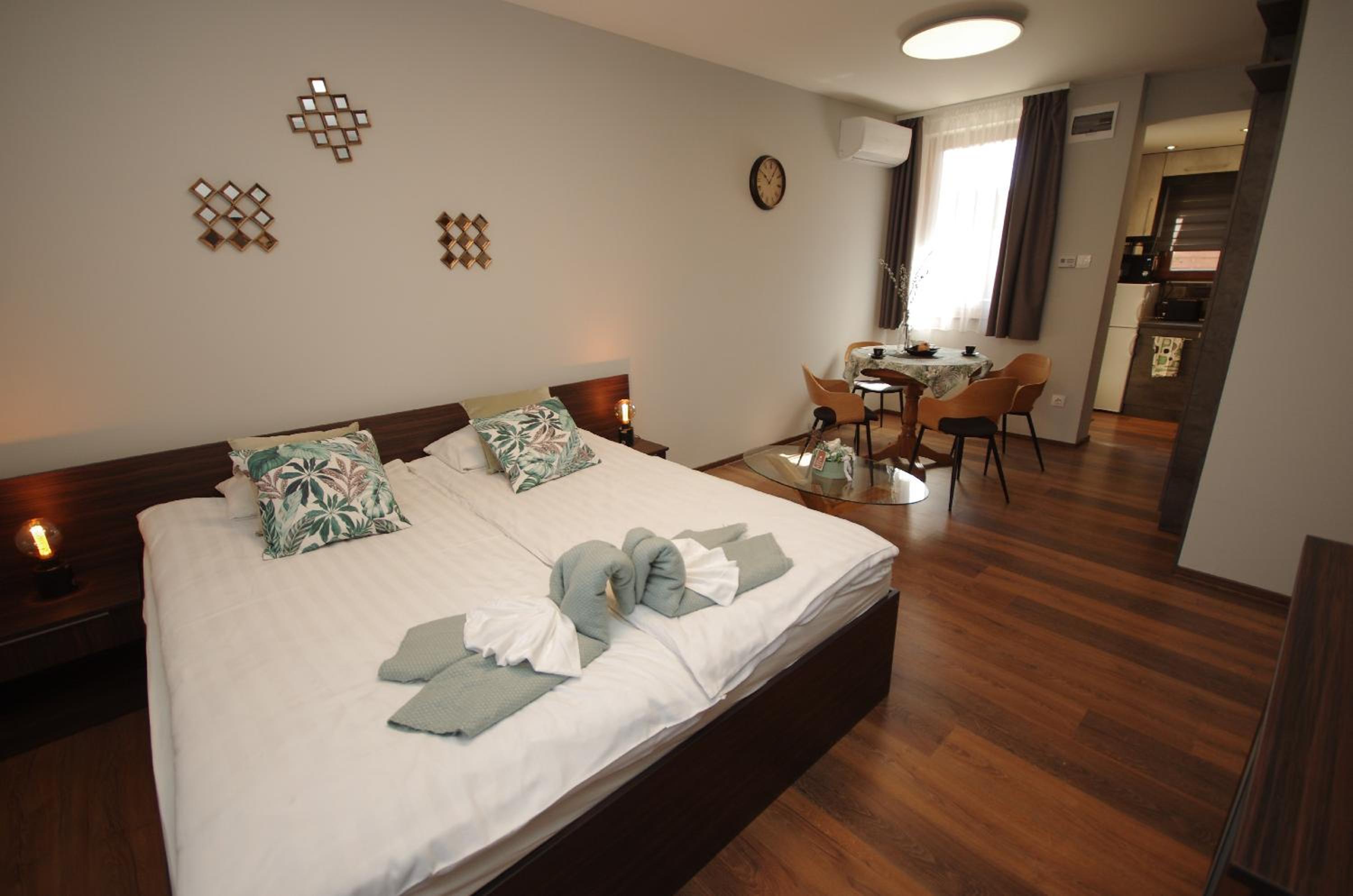 Paradiso Apartmanház