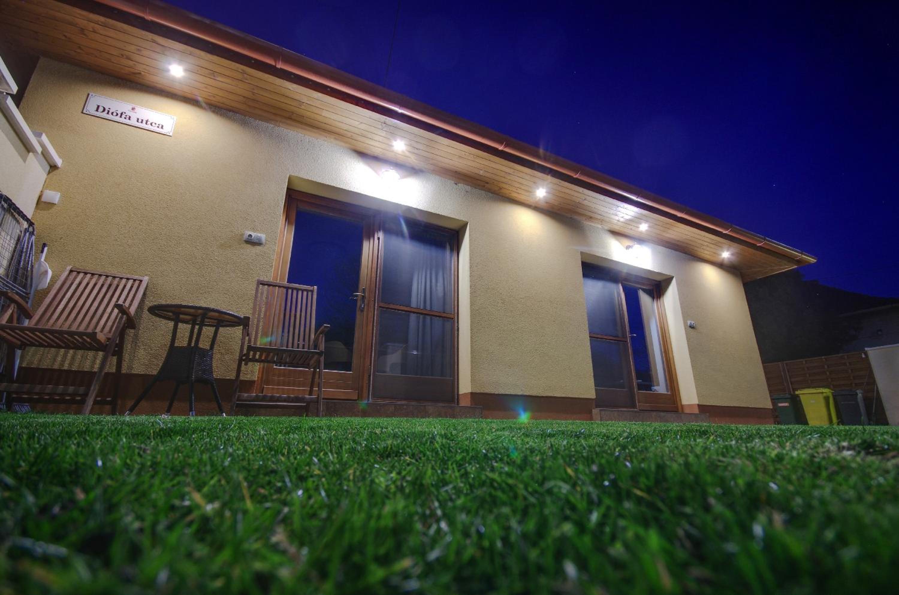 Paradiso Apartmanház