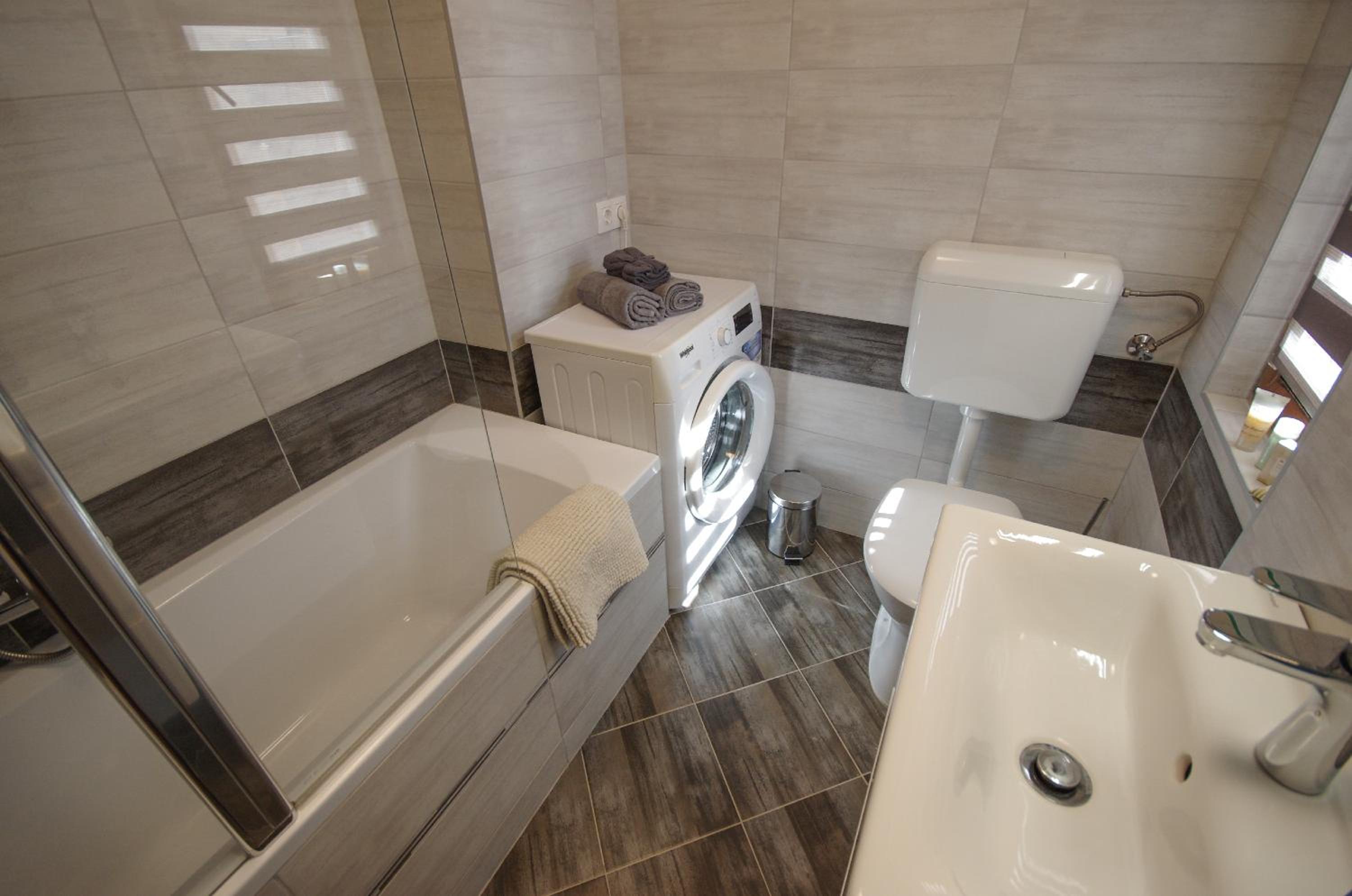 Paradiso Apartmanház