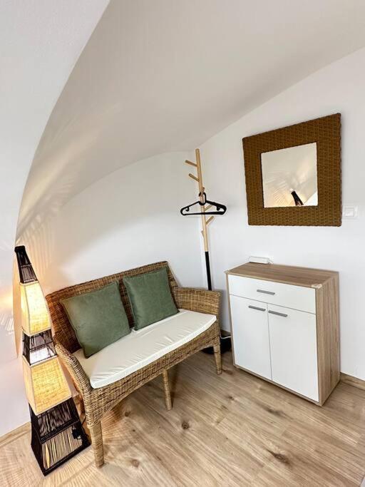 Charming central home in the heart of Budapest - Apartment Baby Loic view 2