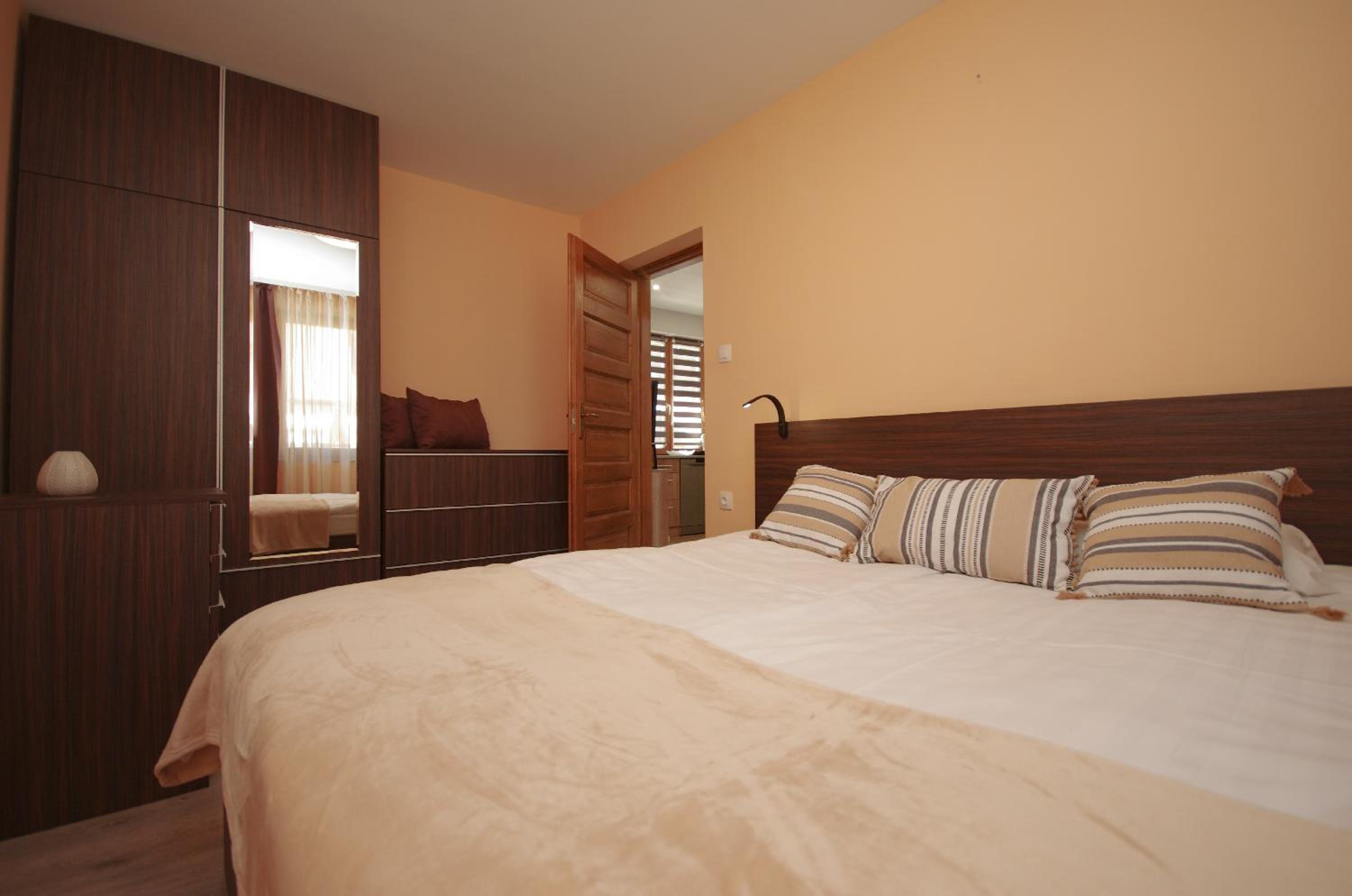 Paradiso Apartmanház