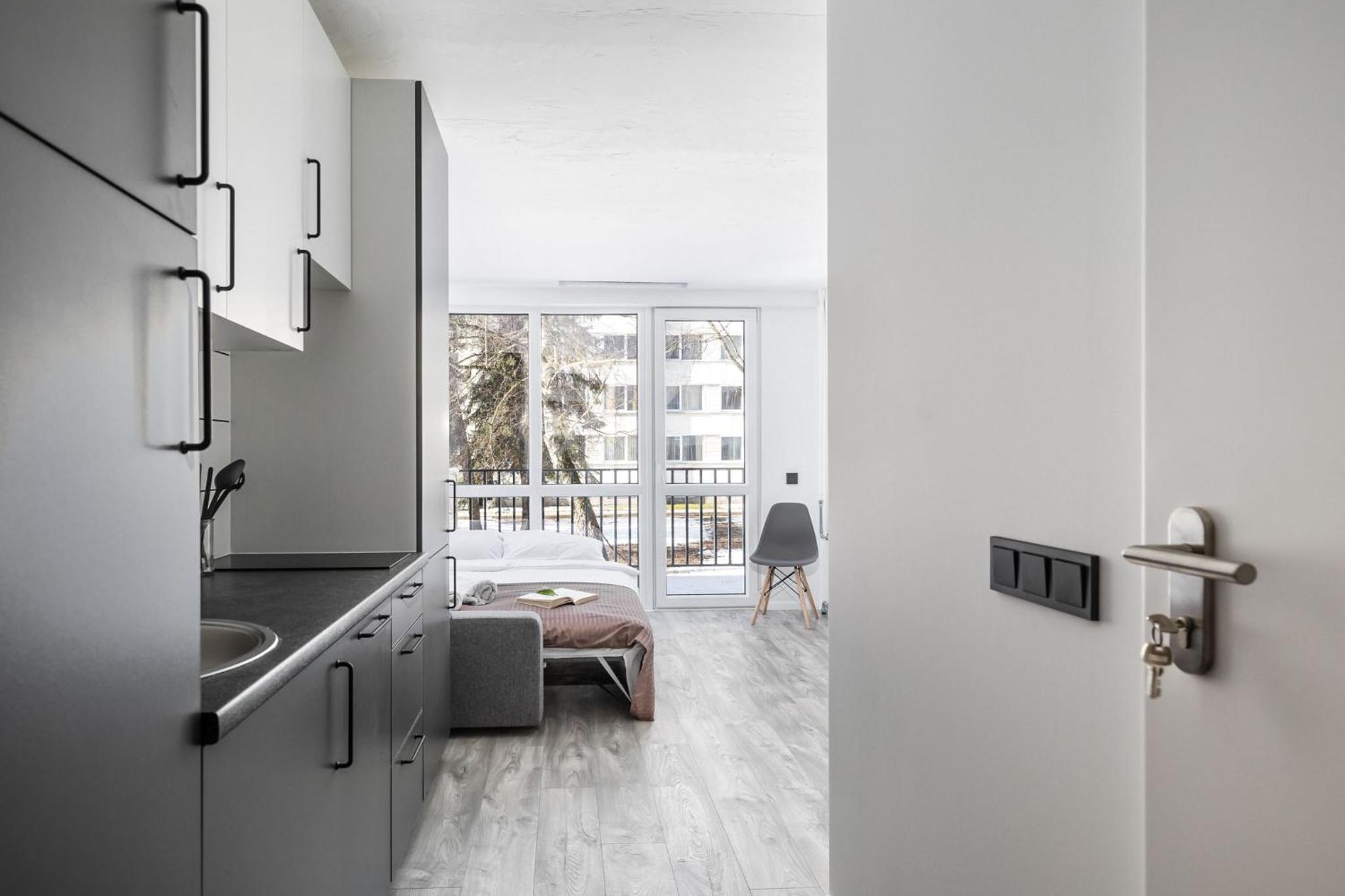 River To The City - Studio 7b Apartment