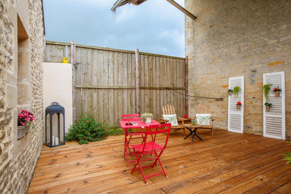 LE CLOS POULAIN Chambres d'Hôtes de charme au calme proche Bayeux et Gîtes cosy pour 2